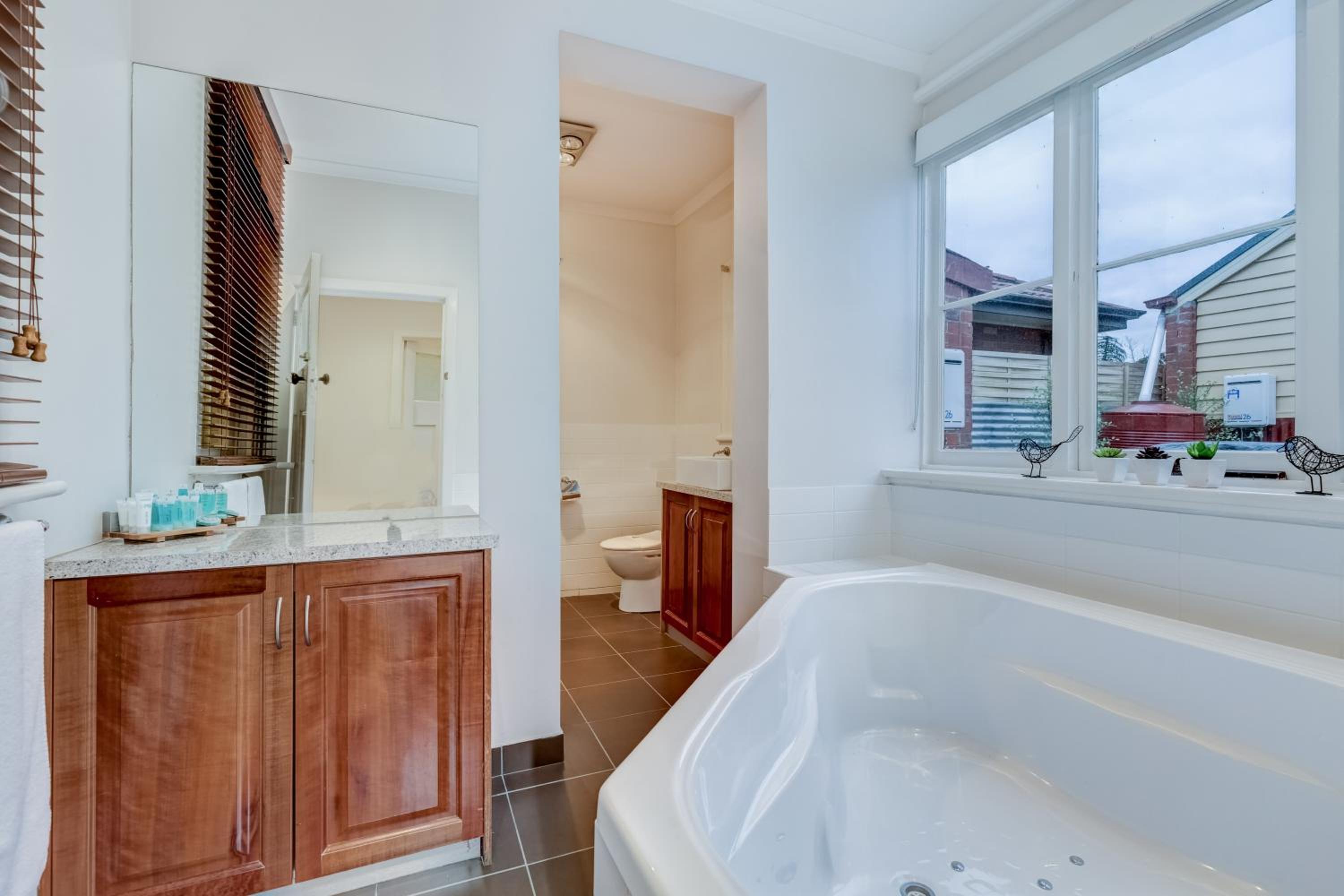 Ballarat Vacations - Seymours On Lydiard - Property Image 7