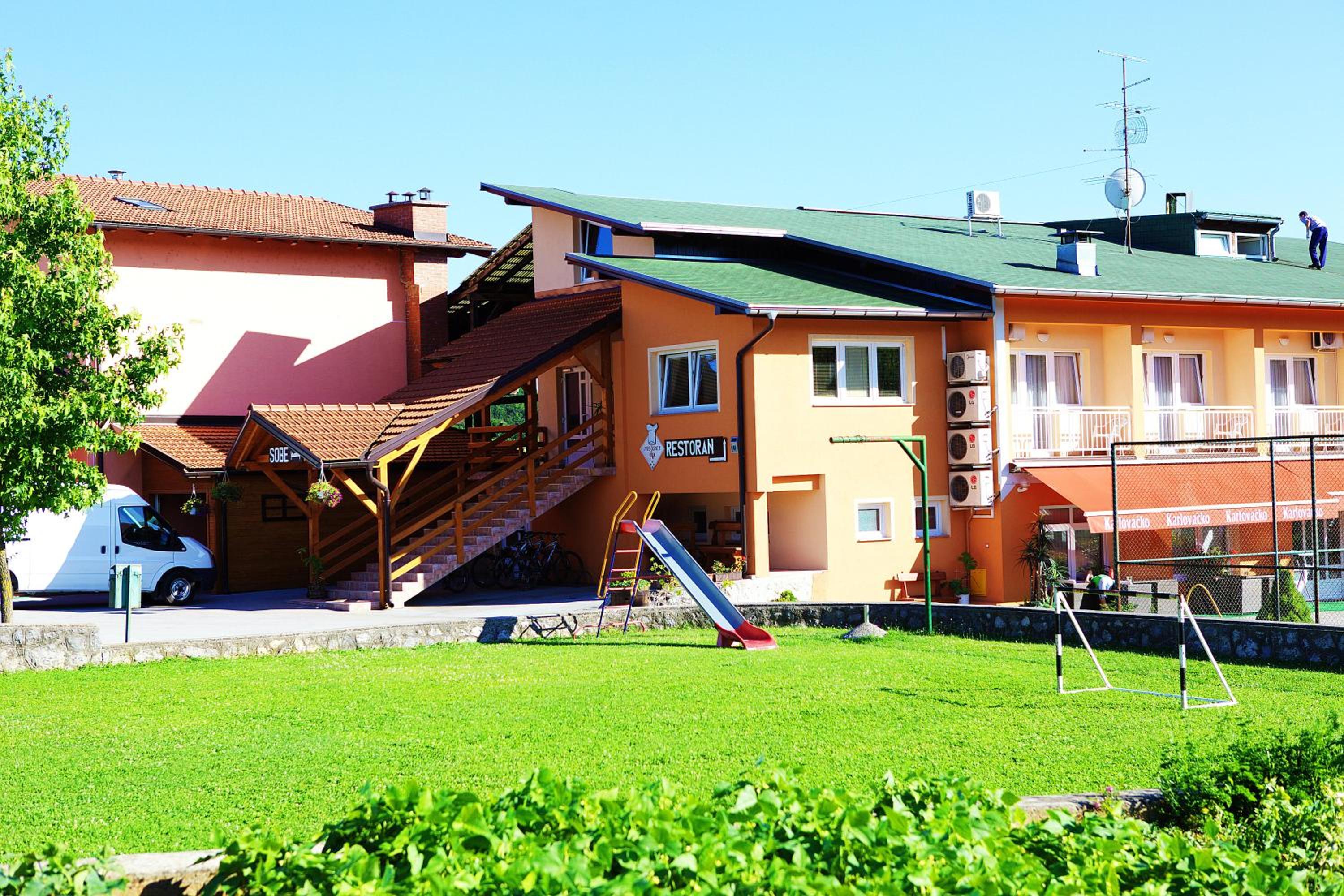 Bed and Breakfast Restaurant DP view 2
