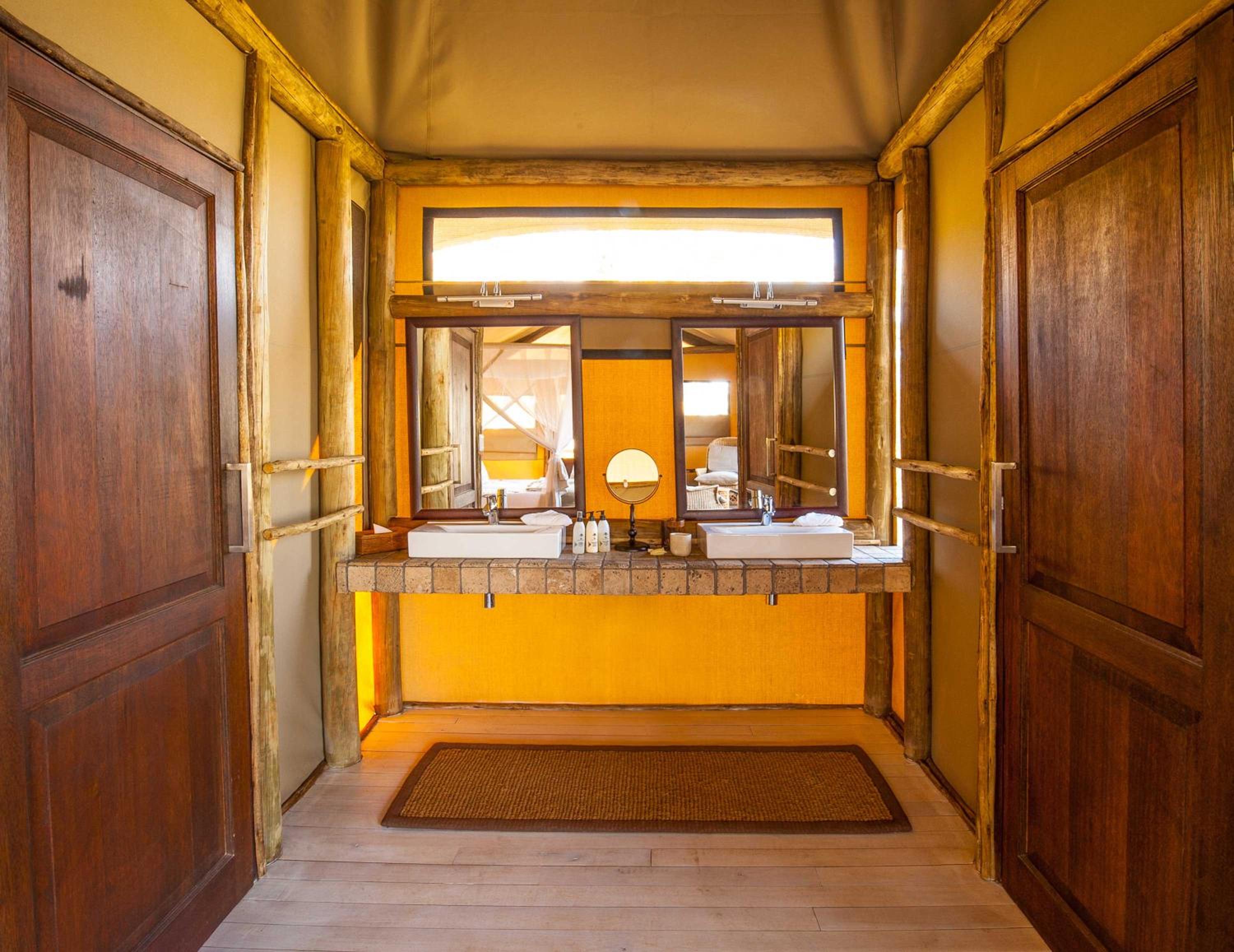 Ghoha Hills Savuti Lodge