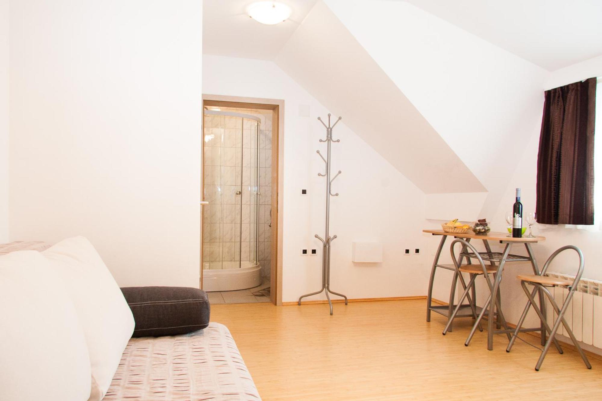 Rooms Garden Zagreb Airport