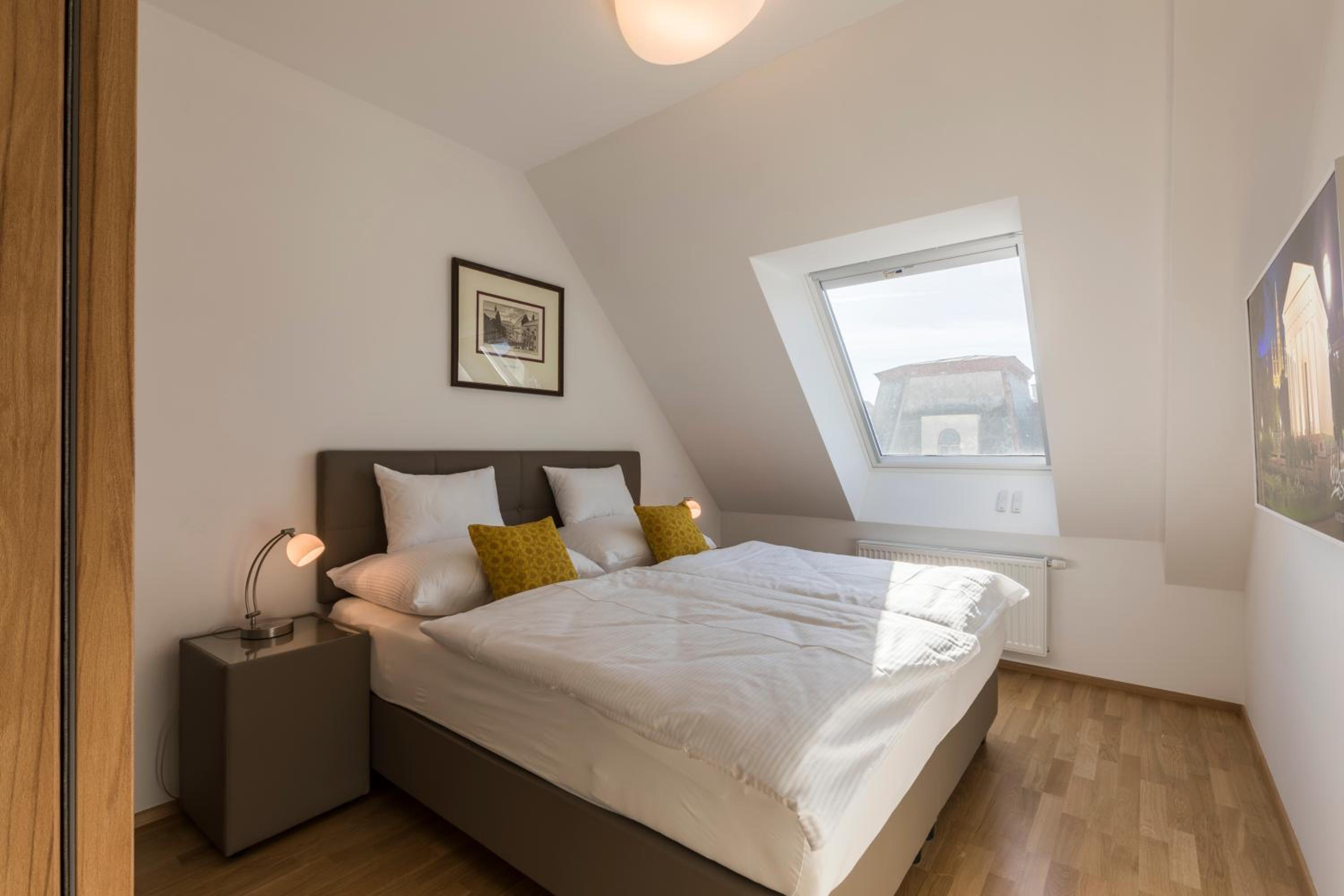 Vienna Grand Apartments City