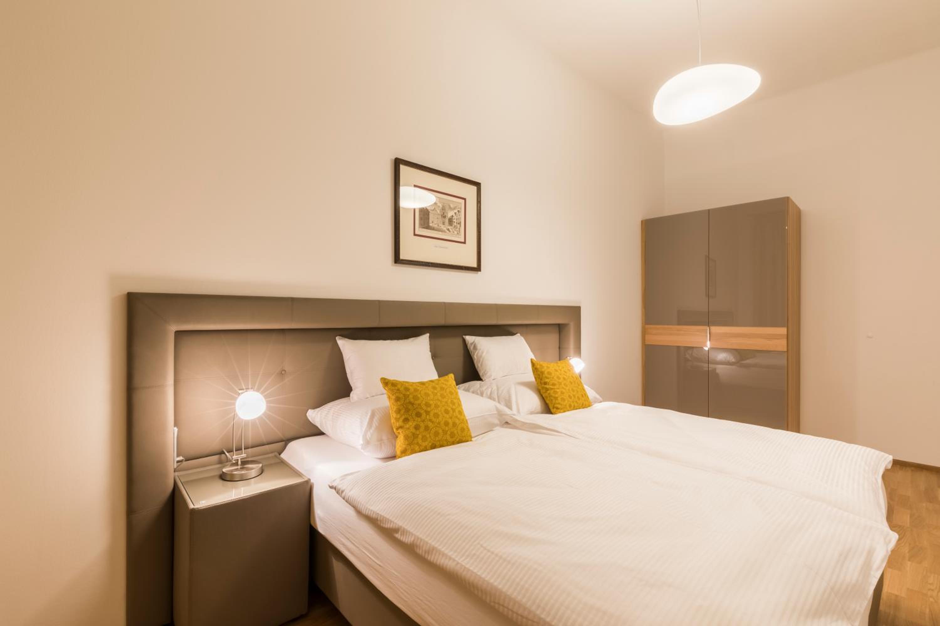 Vienna Grand Apartments City