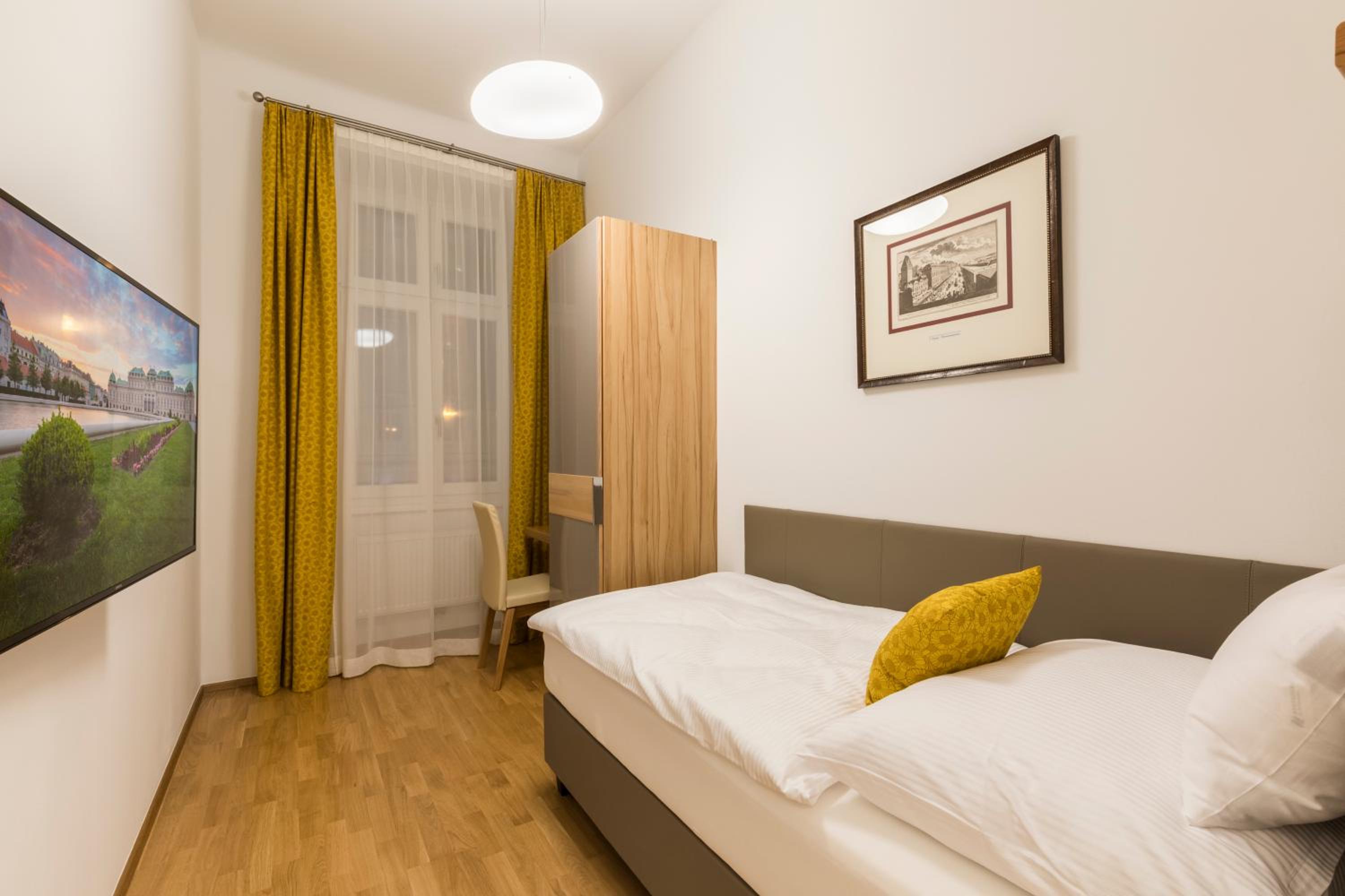 Vienna Grand Apartments City
