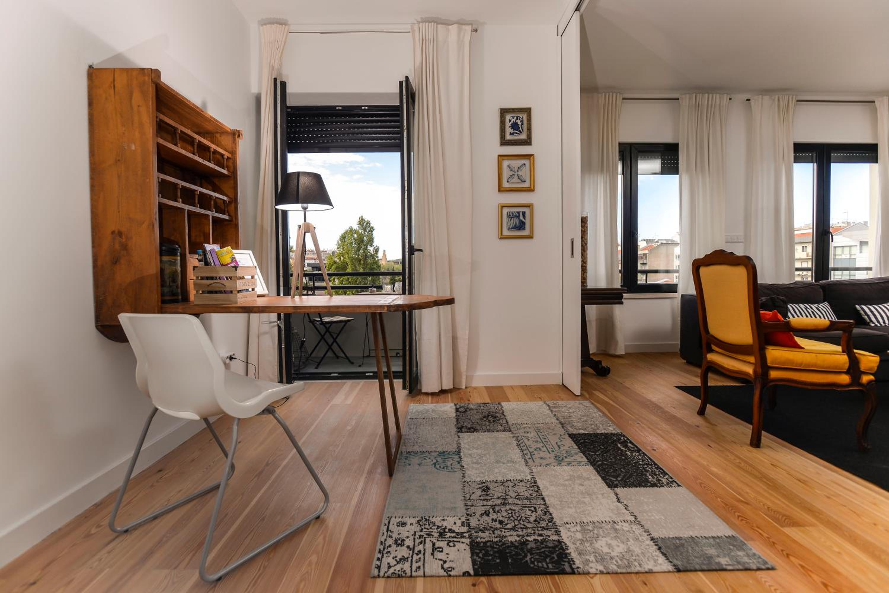 Center Gardens Apartments view 5