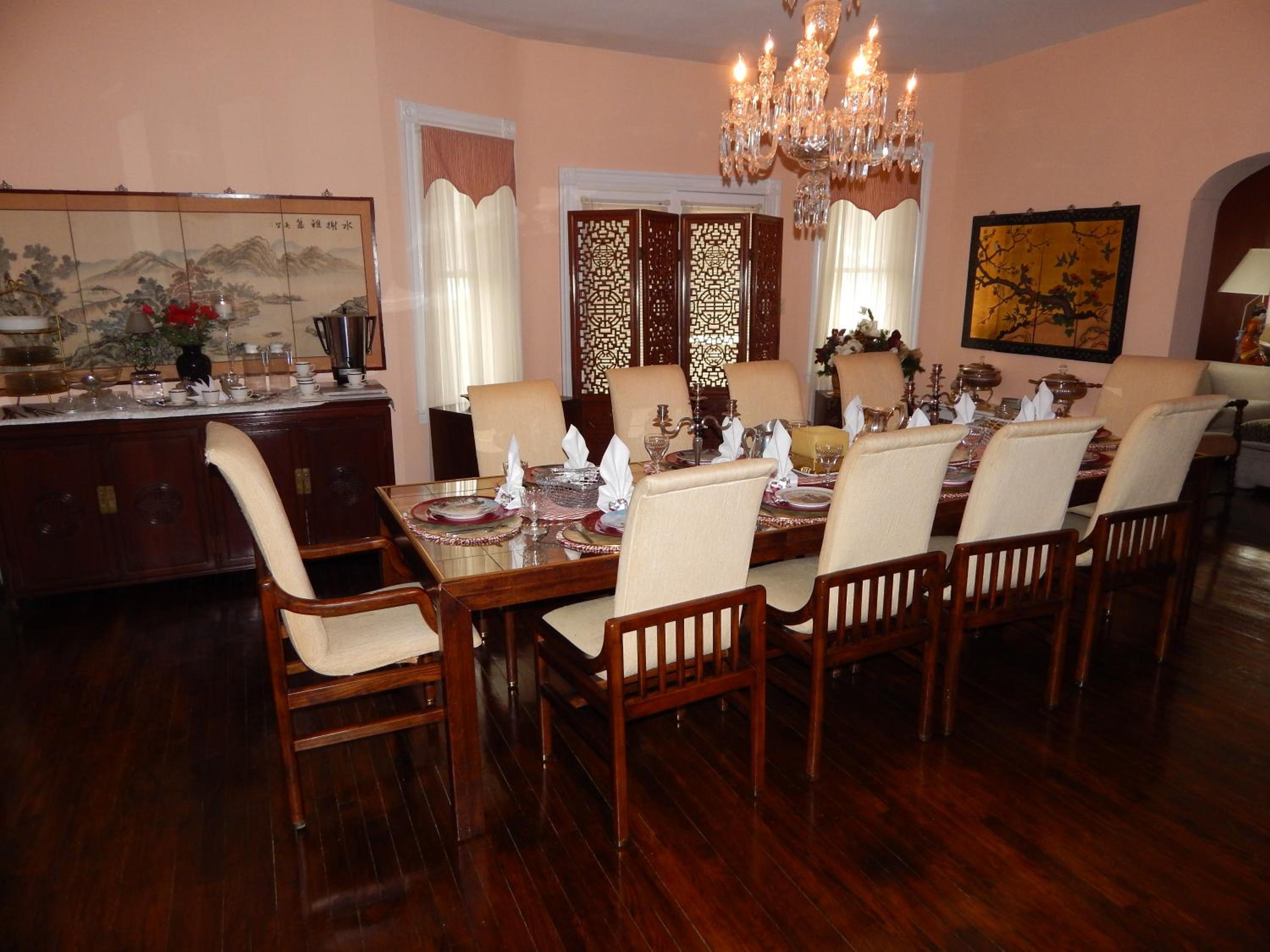 Château sur Mer Bed & Breakfast