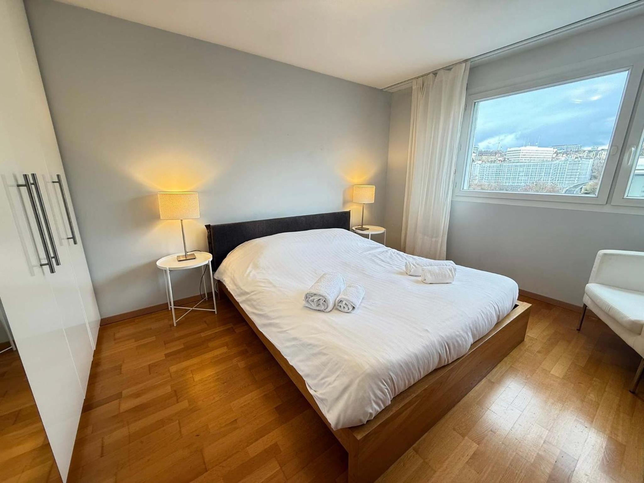 Good location, spacious, comfortable and bright!!, photo 12
