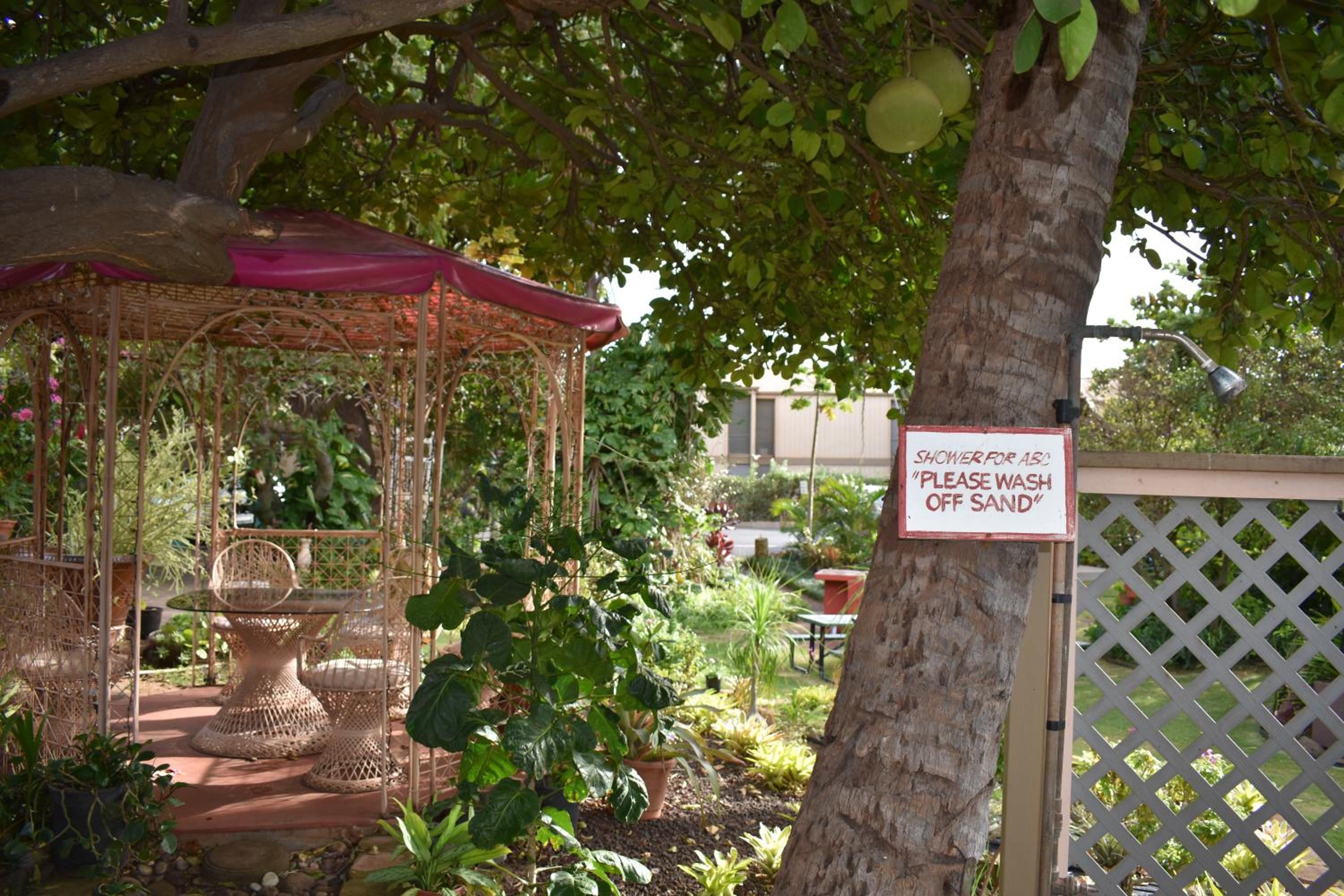 Nona Lani Cottages