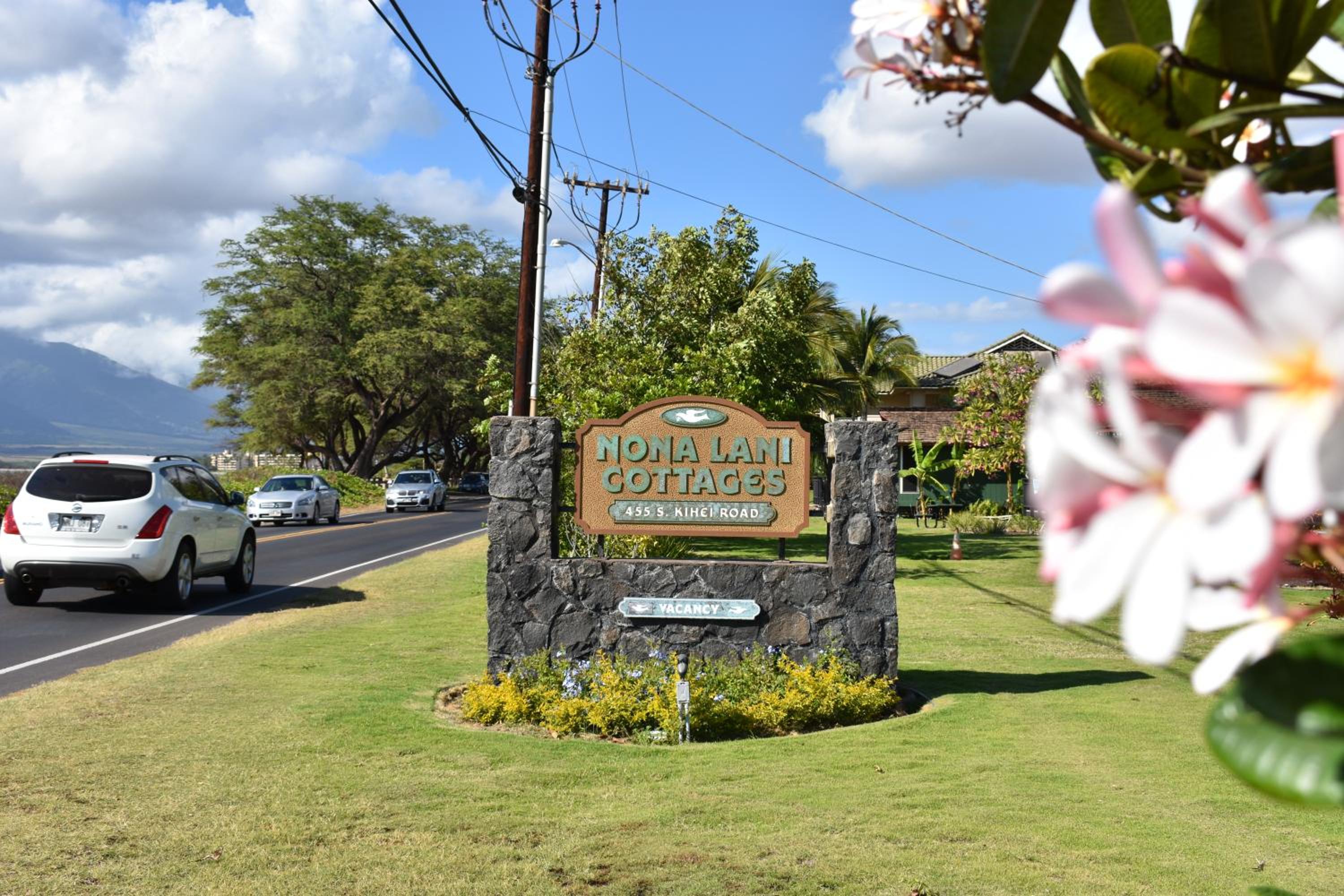 Nona Lani Cottages