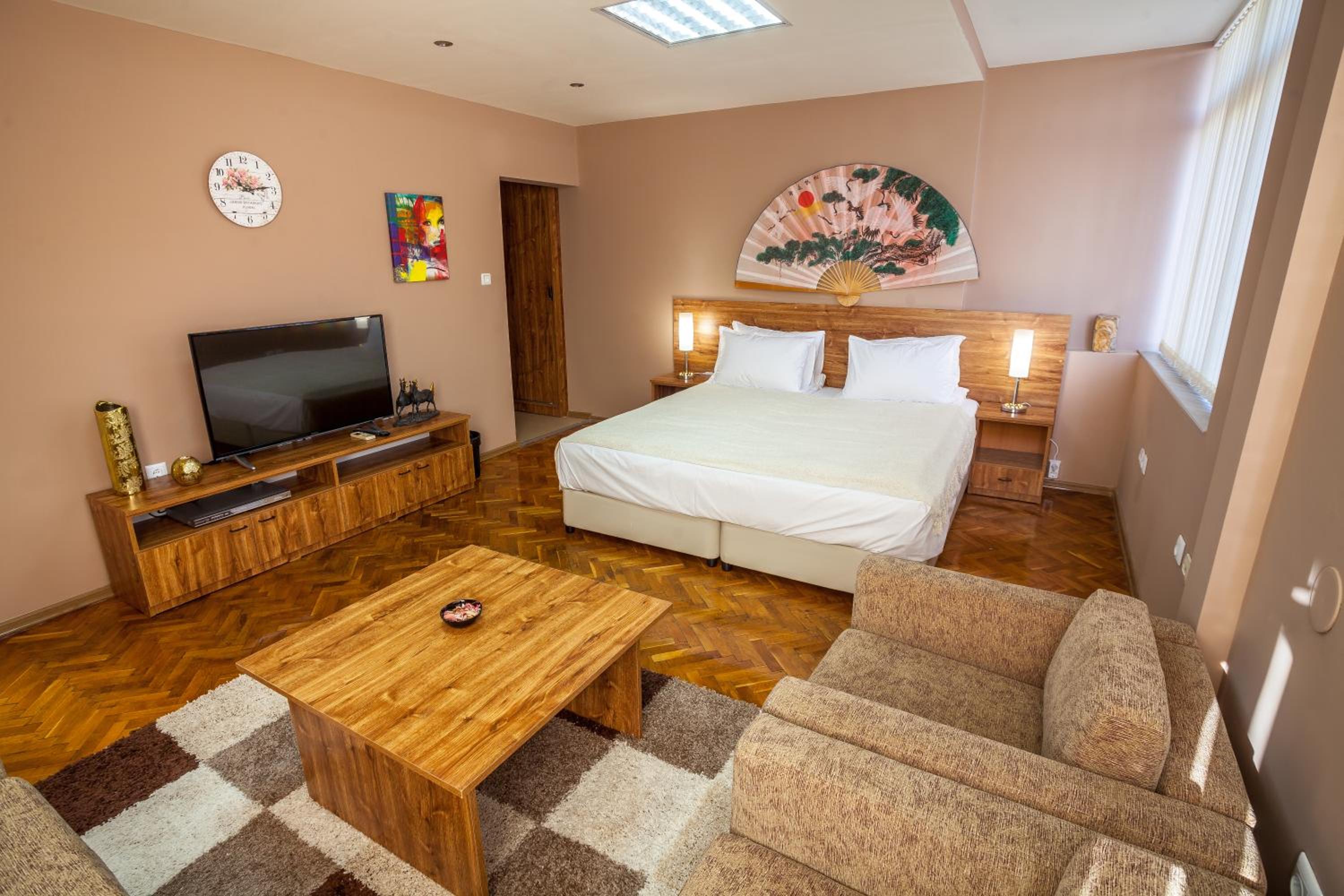 Panorama Top Floor Rooms in Hotel Tundzha