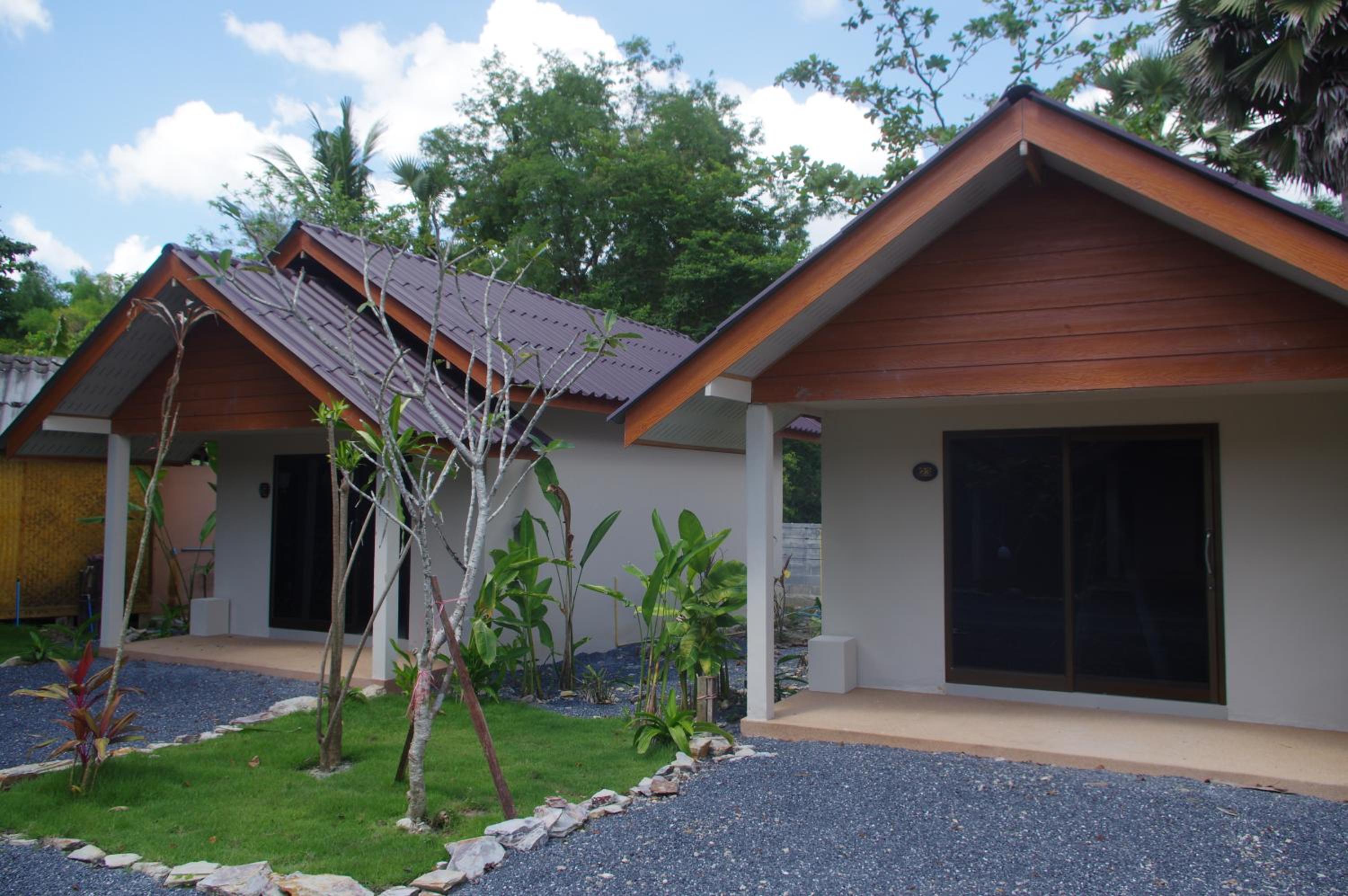 Thai House Beach Resort