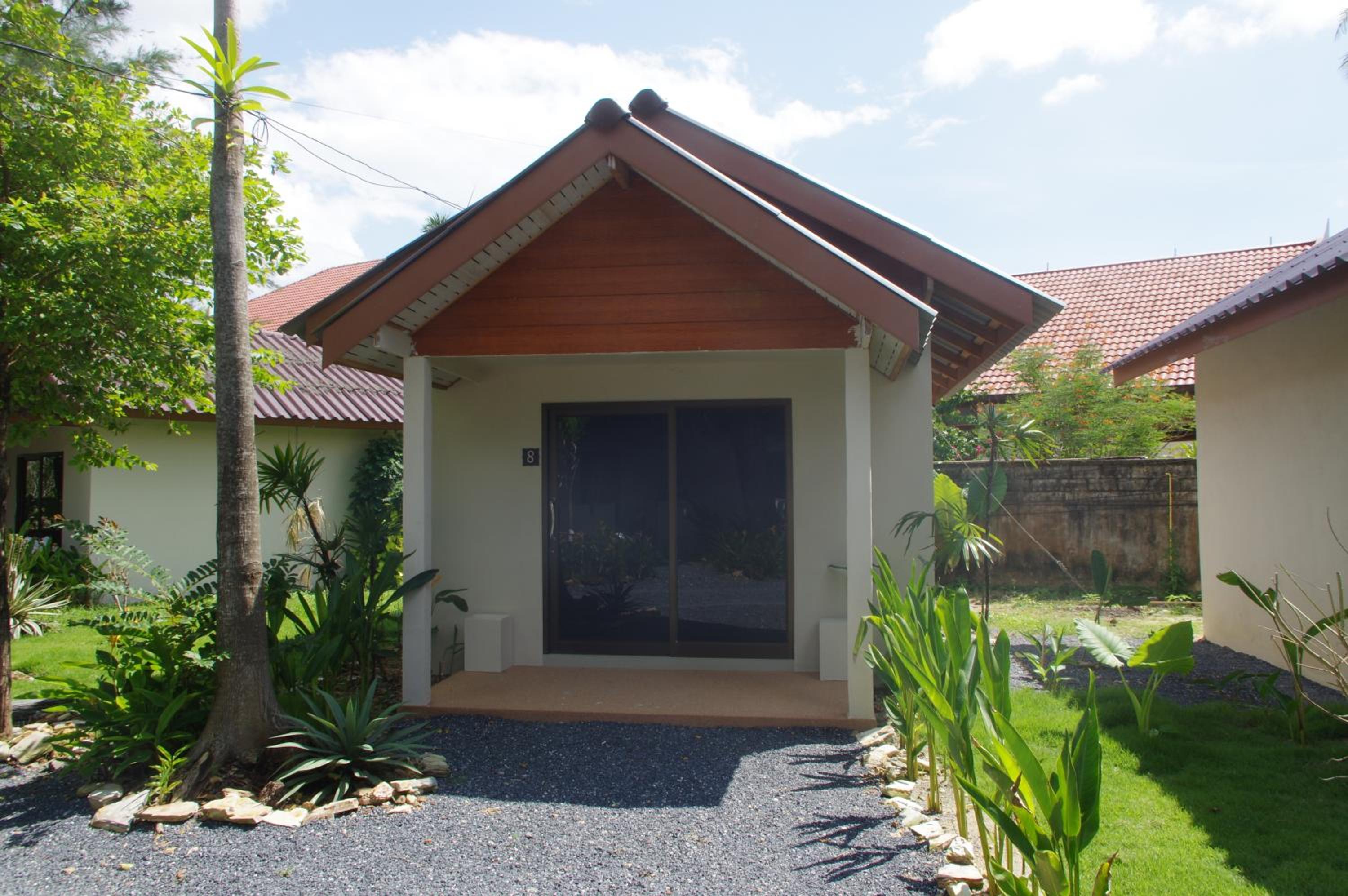 Thai House Beach Resort