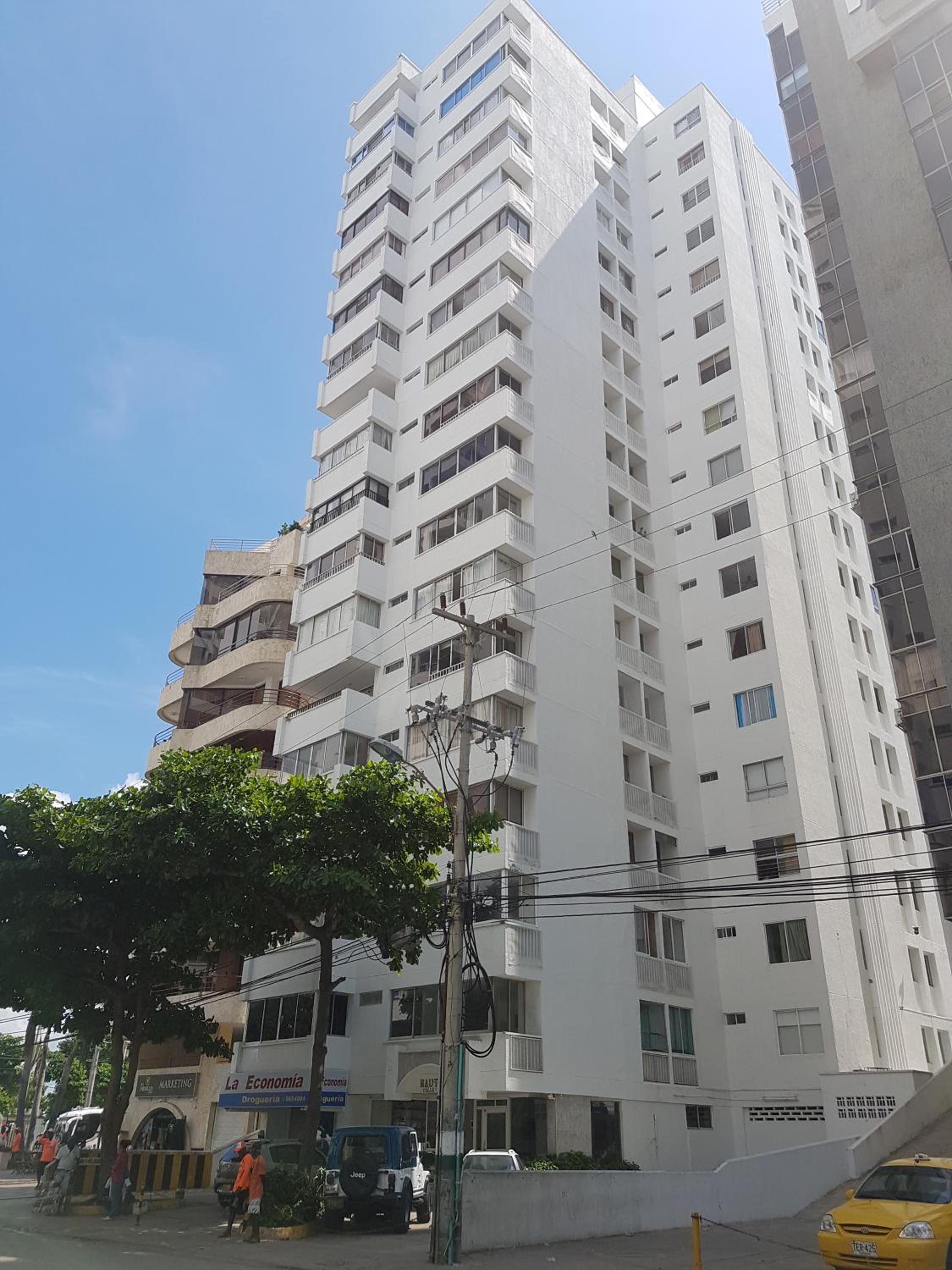 Espectaculares Vistas, Edificio Nautilus, Barrio El Laguito.