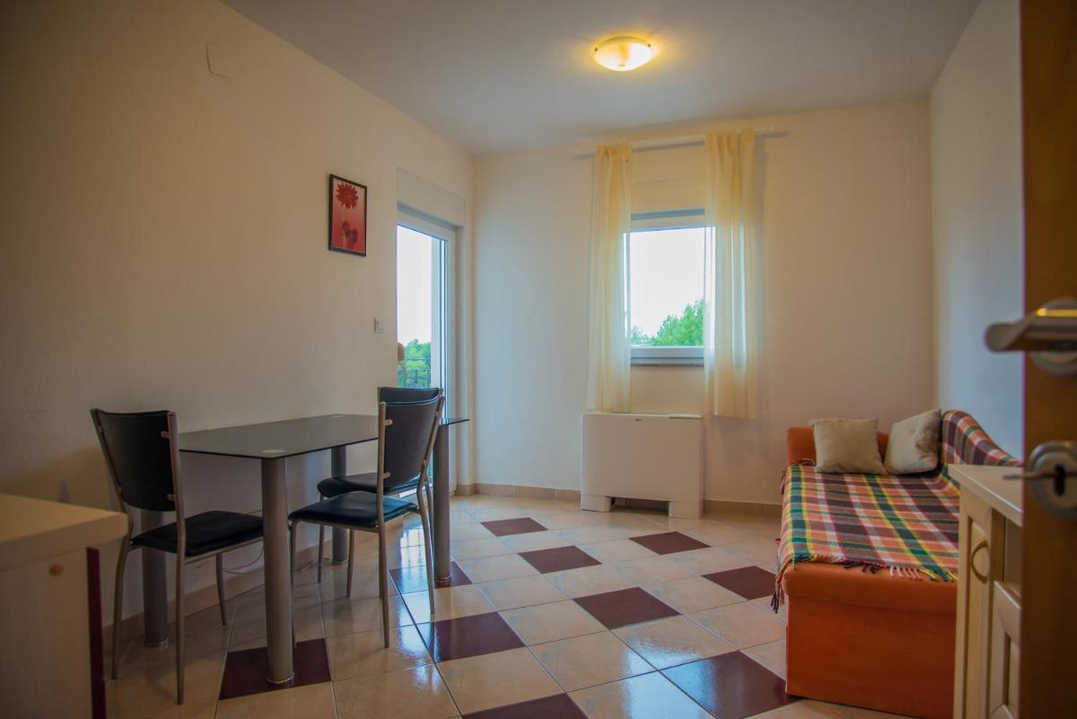 Apartments Nina