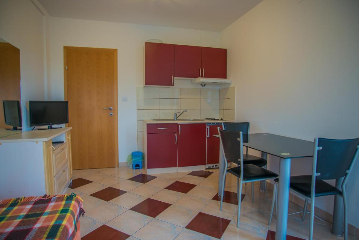 Apartments Nina