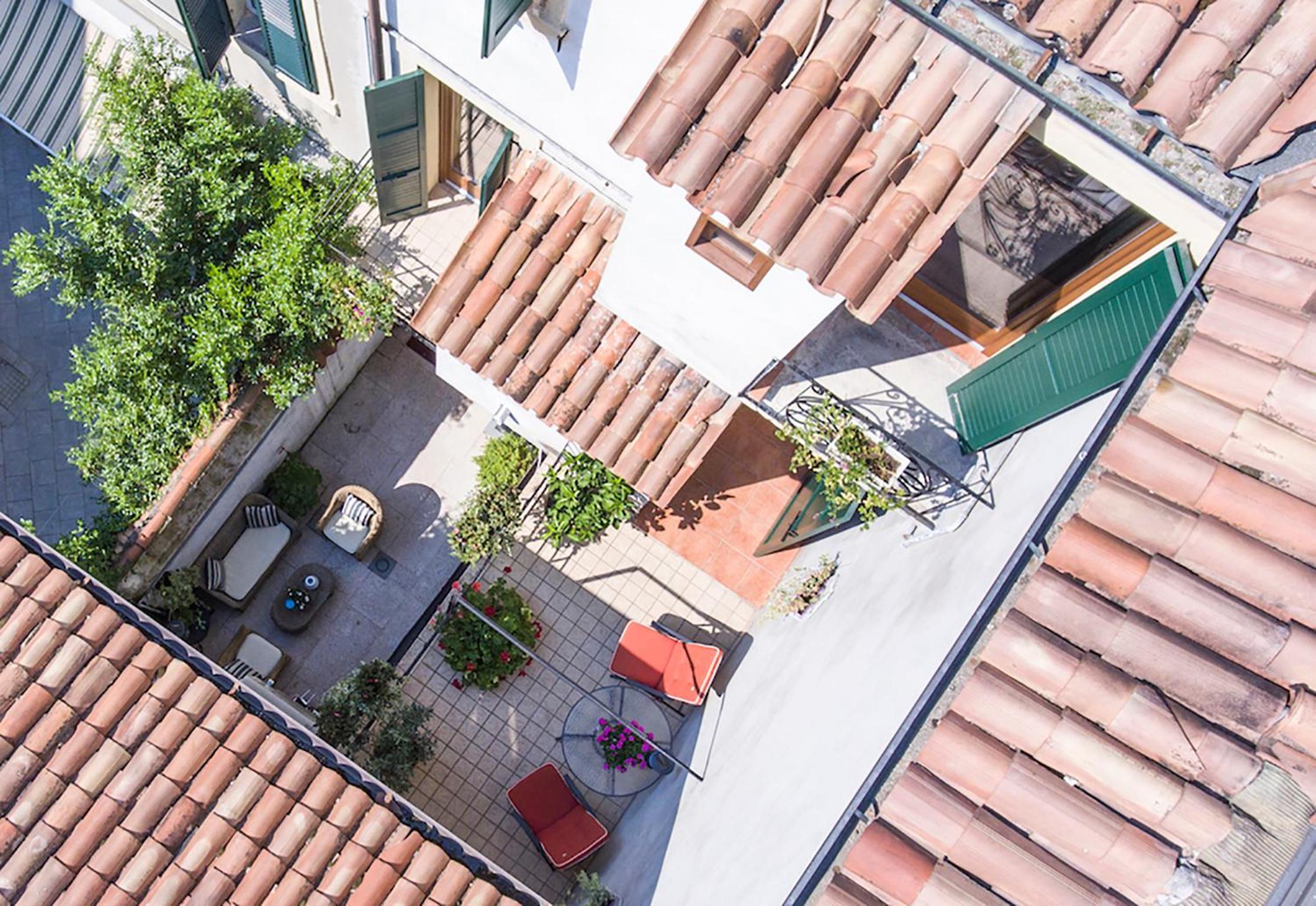 Veronetta House