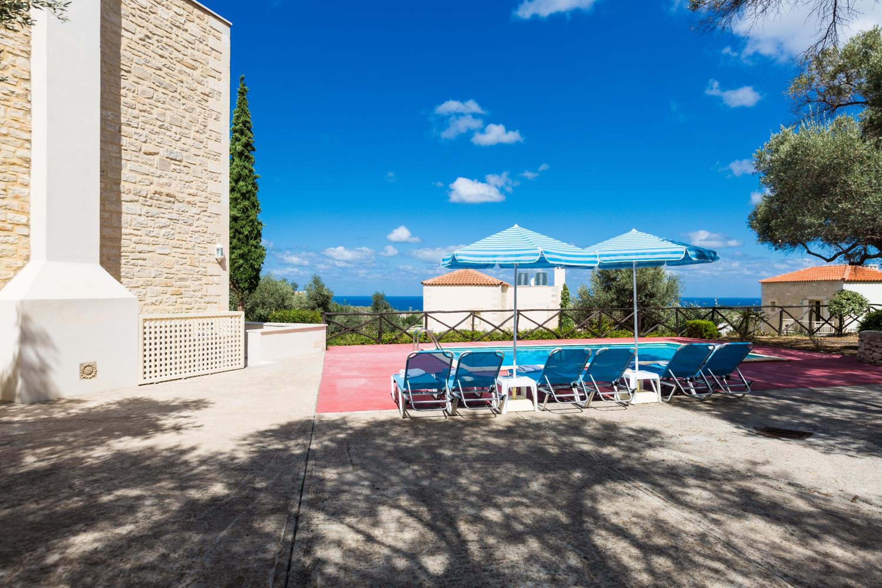 Maroulas Villa Estate