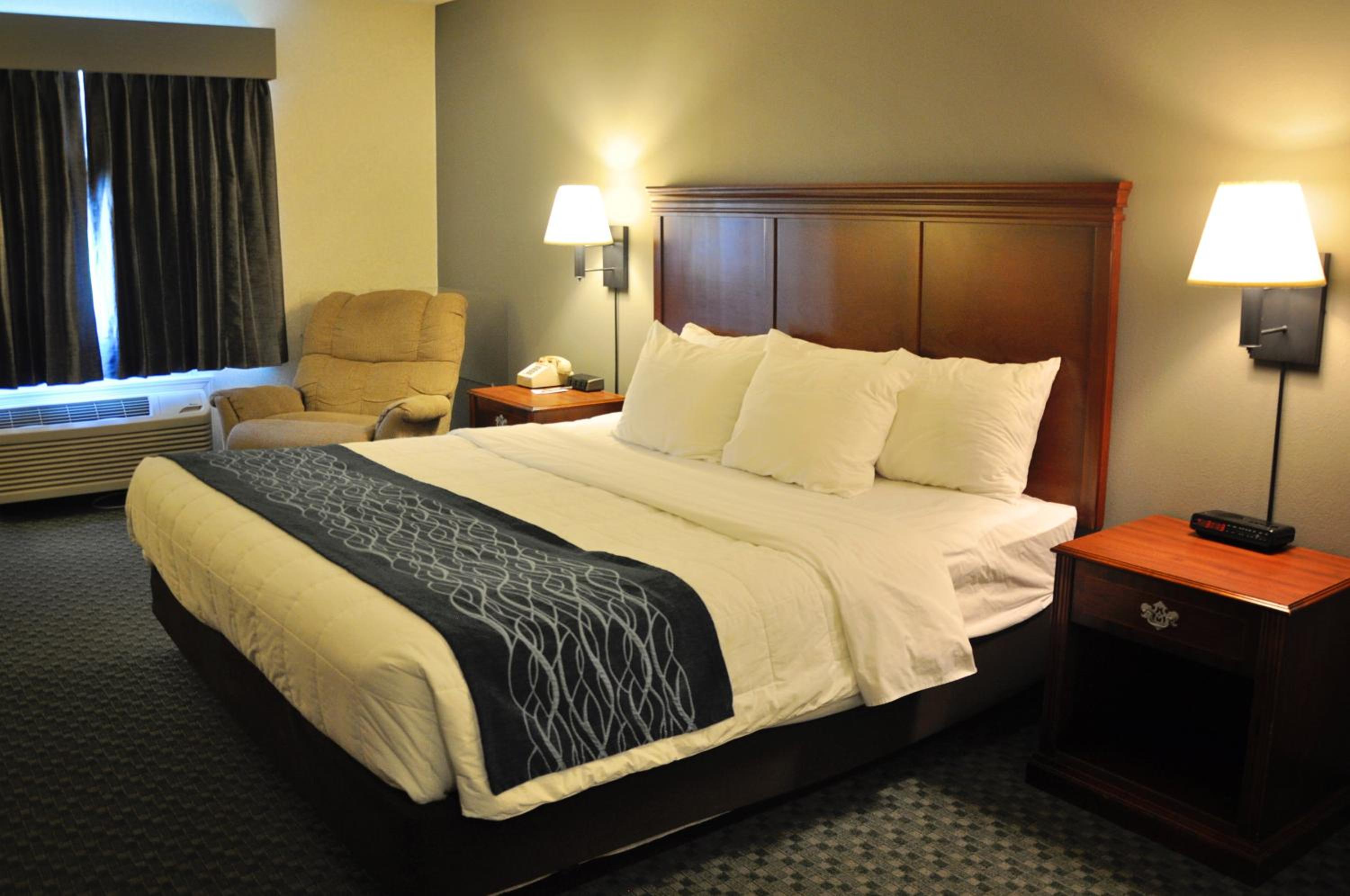 Dunes Express Inn and Suites