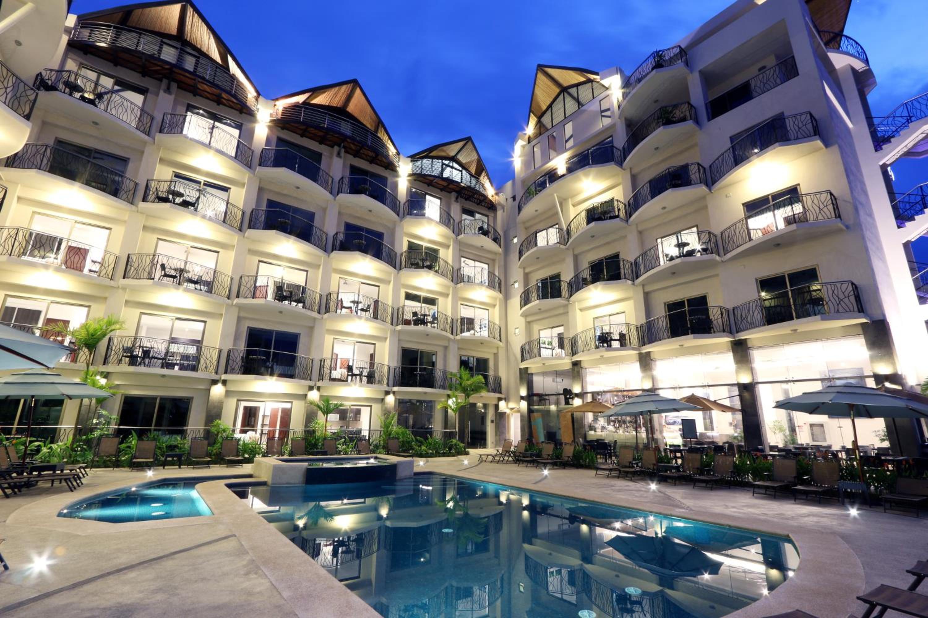 Luxury SKY PENTHOUSES 3-6BR Condo-Hotel at Oceano Jaco