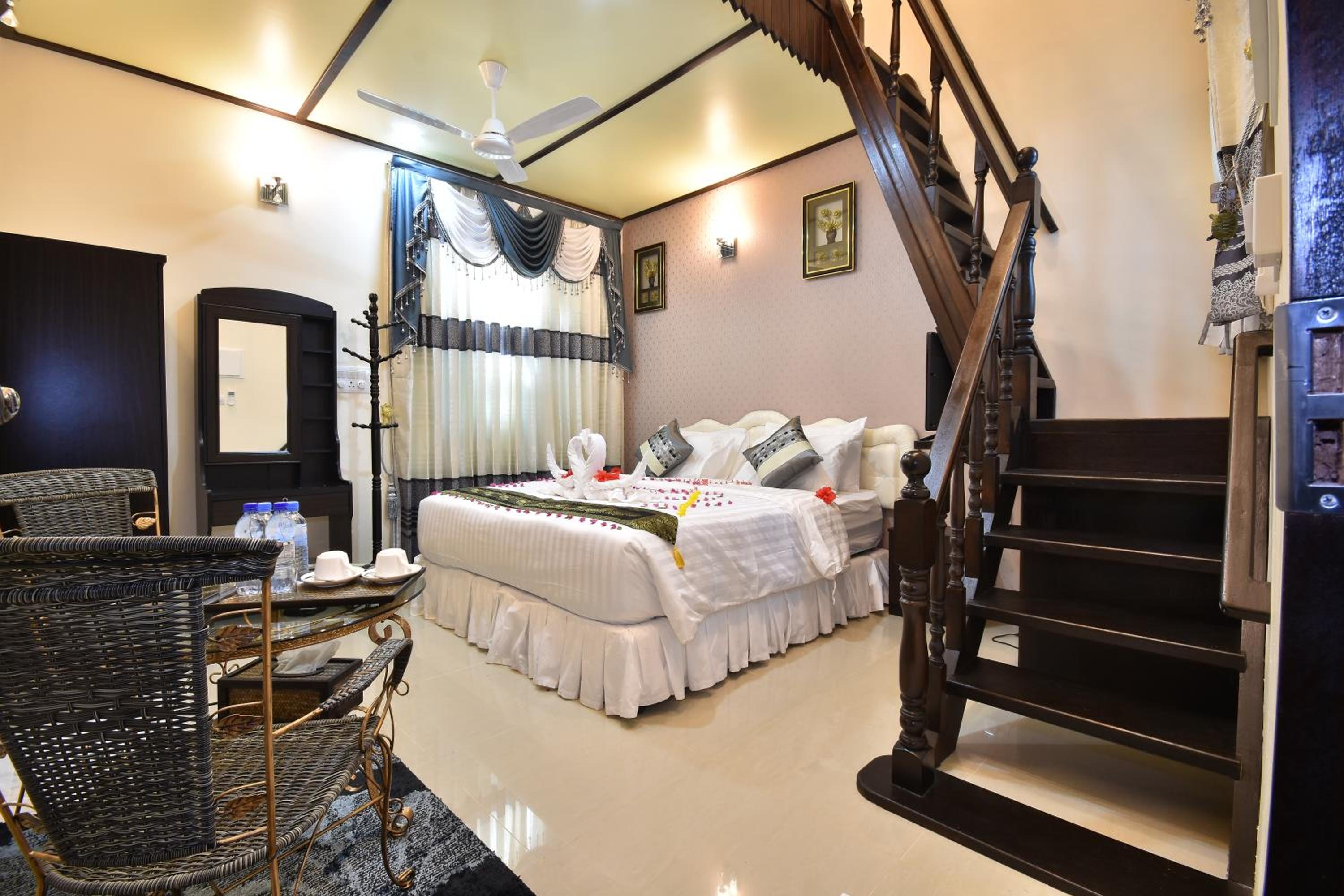 Holiday Haven Ukulhas