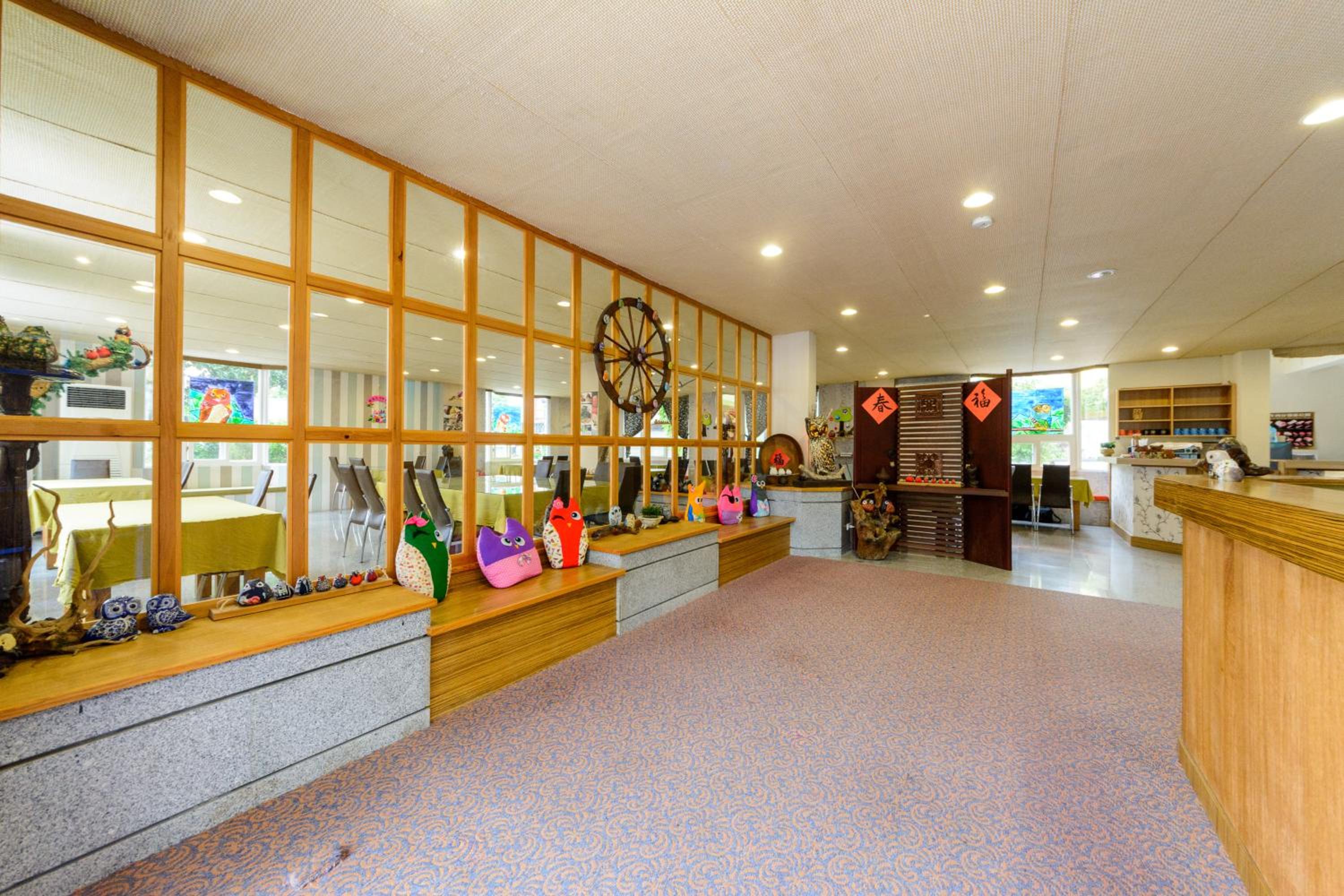 貓頭鷹城堡-停車方便 遊戲室三四公休