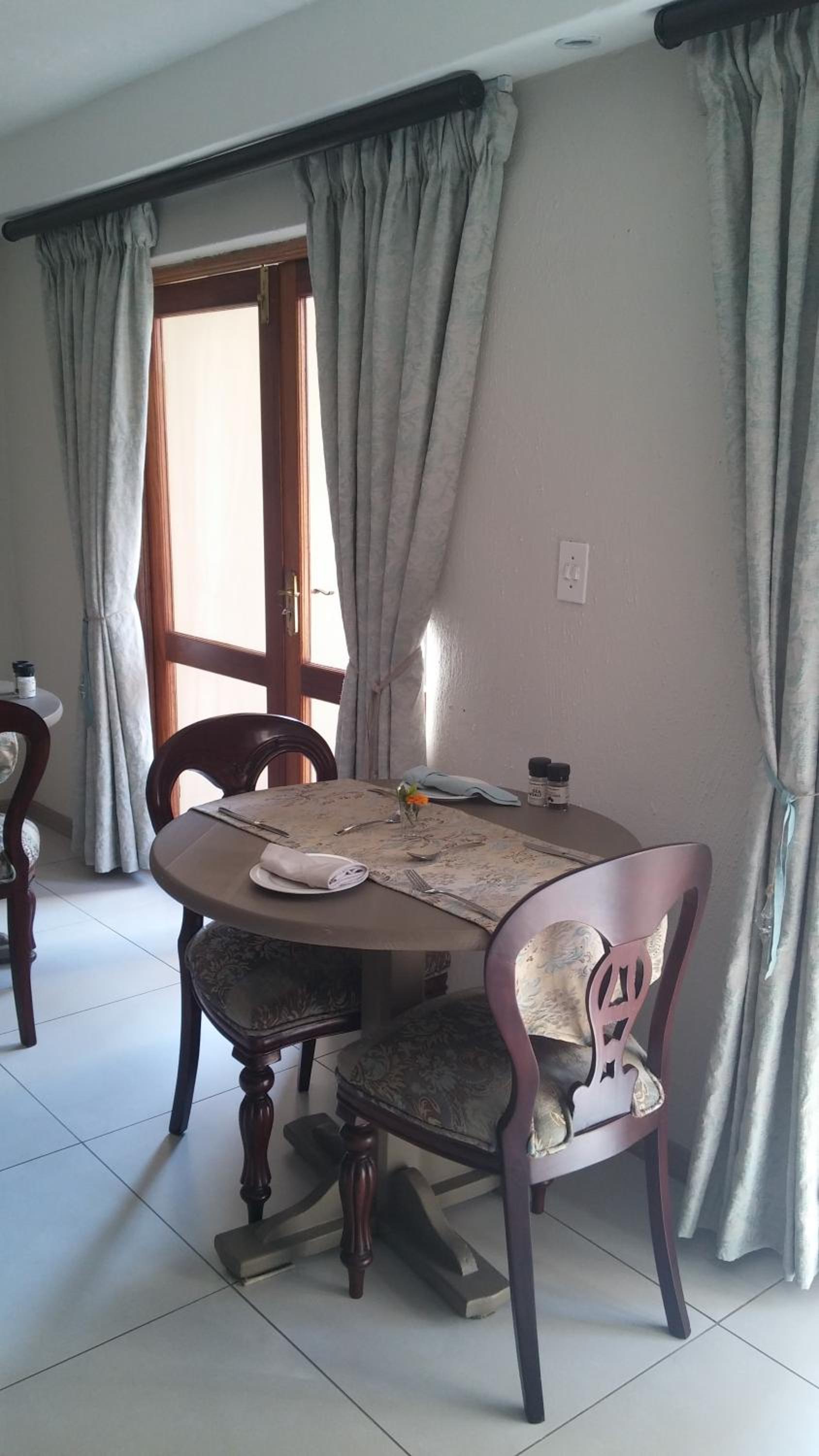 Dunton Guest House
