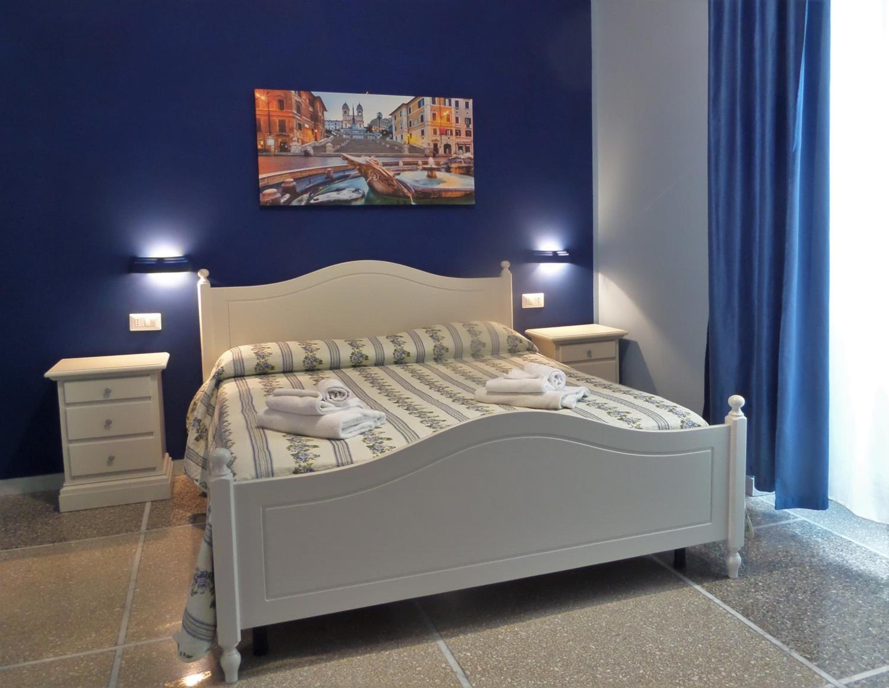 325 Rooms ai Fori