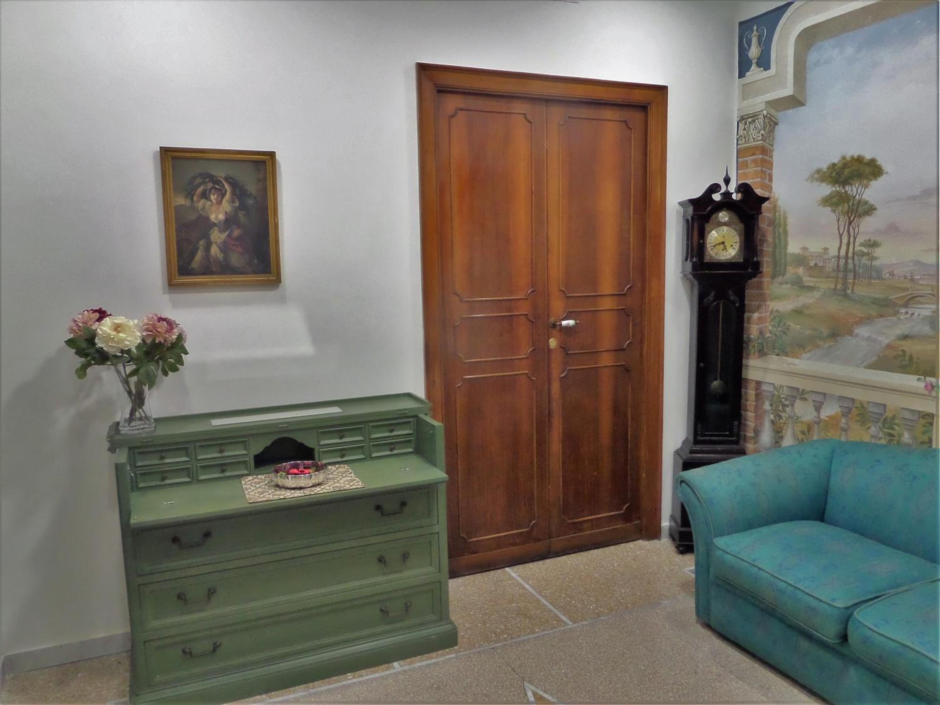 325 Rooms ai Fori