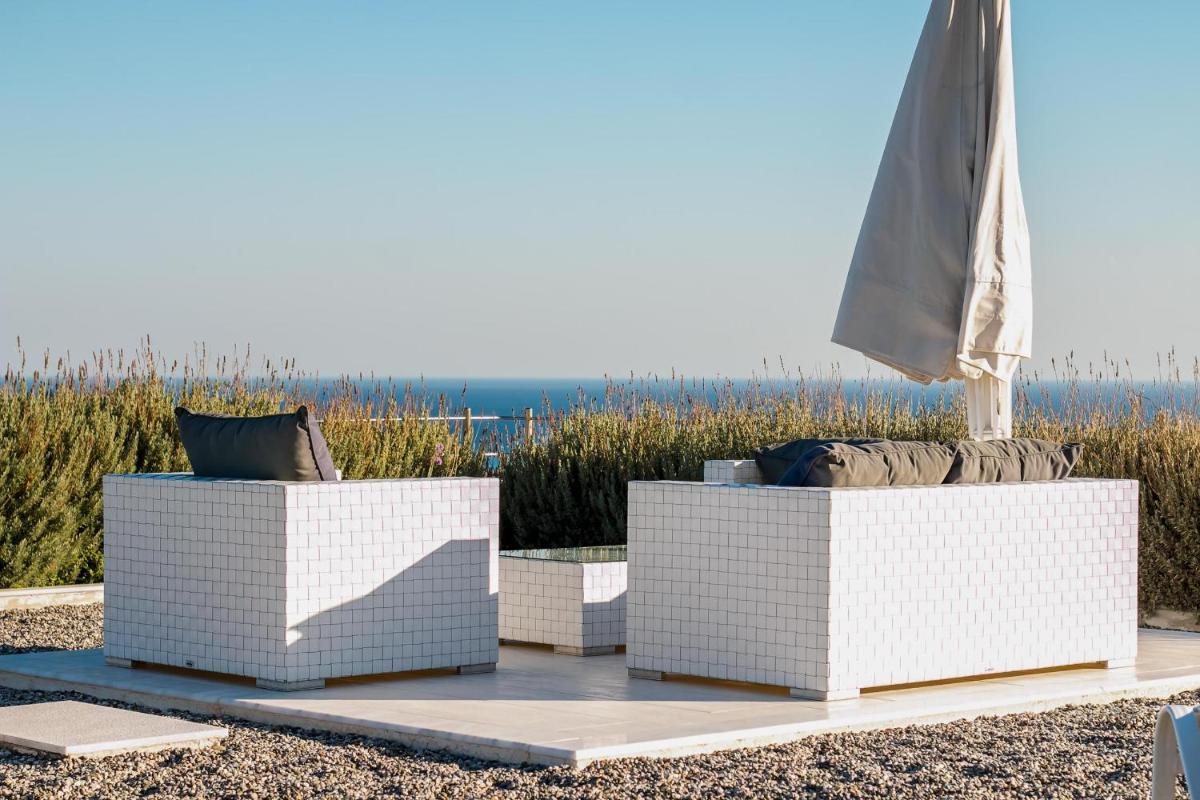 Villa White Lady view 5