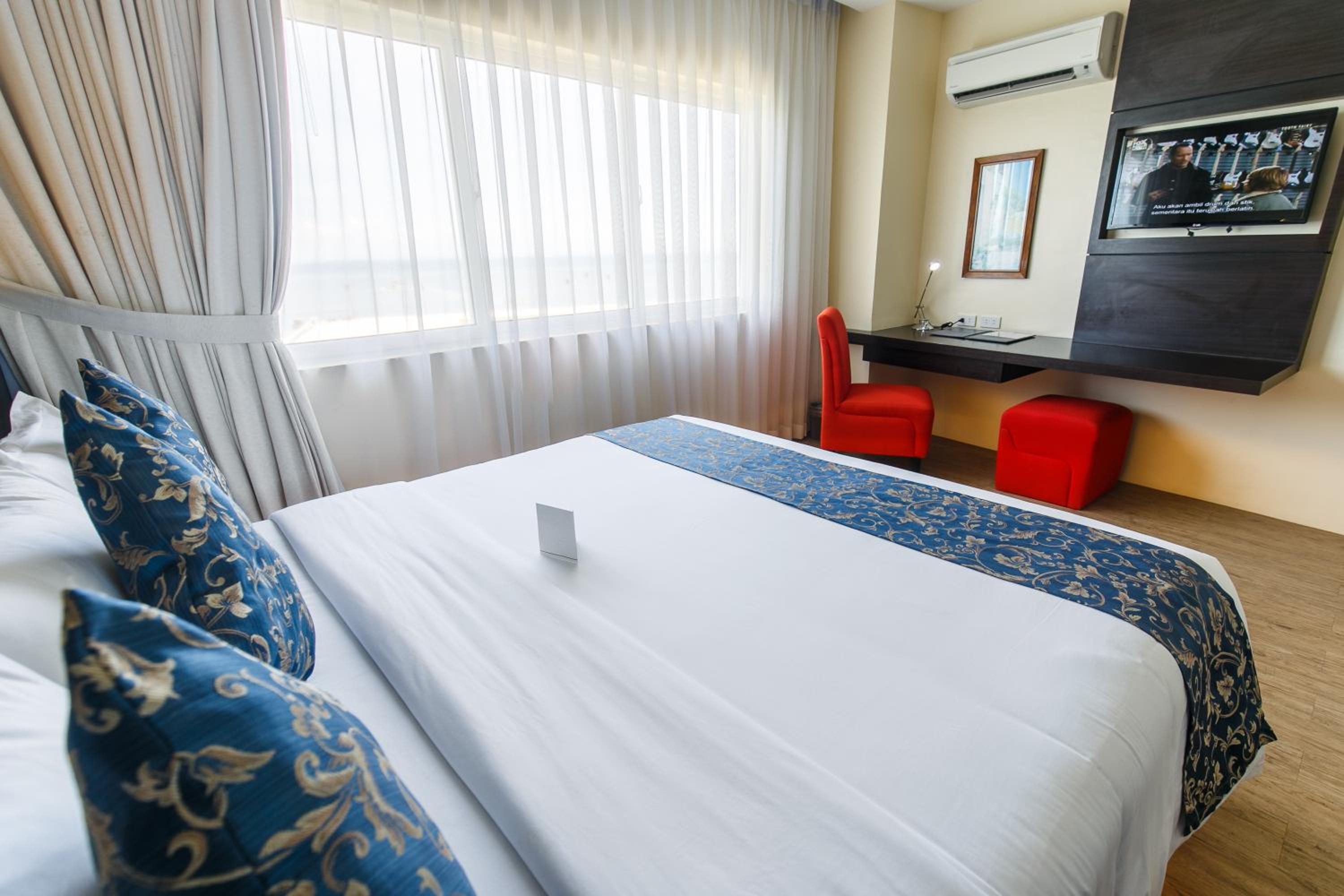 Solea Seaview Resort