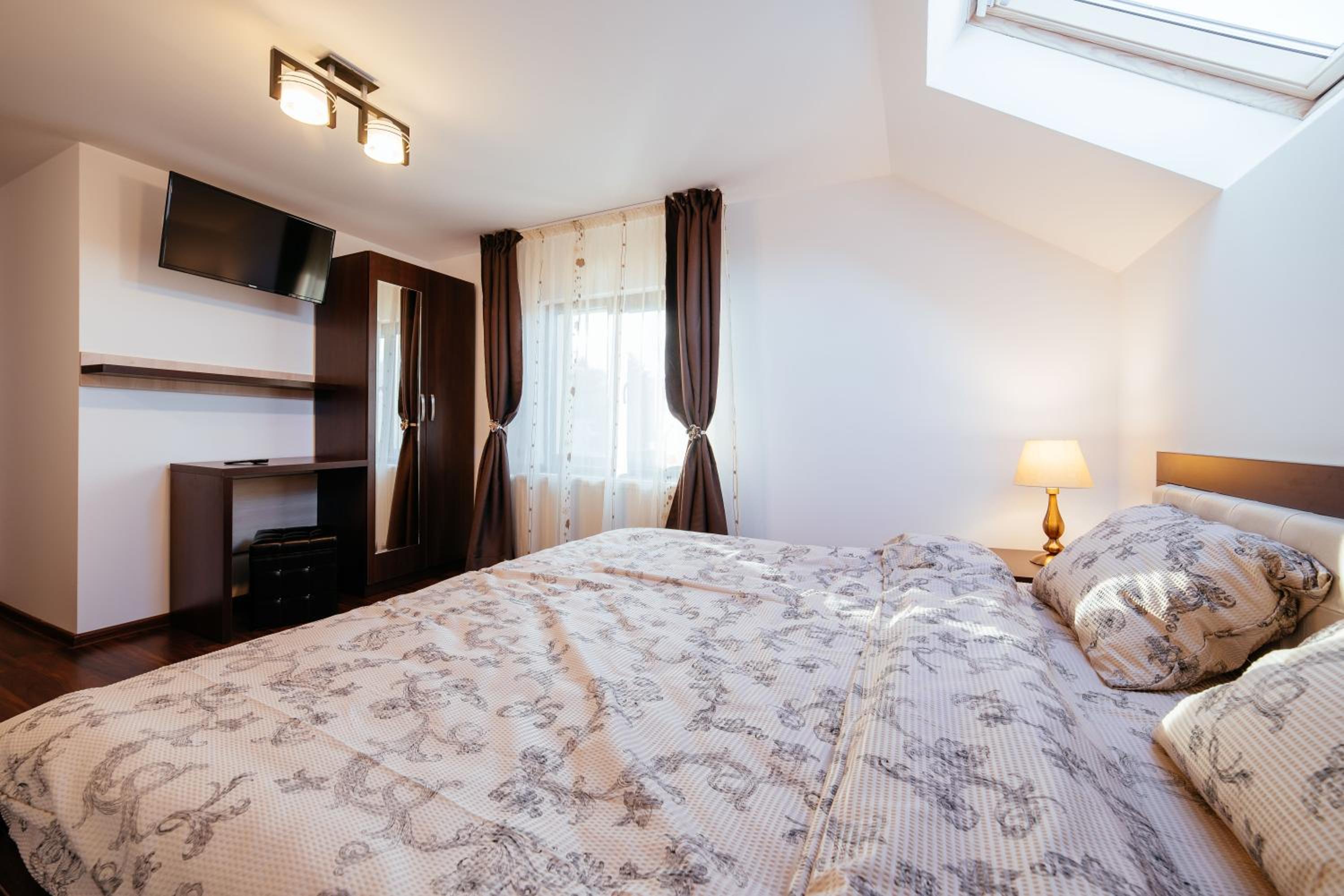 Serban Cottage view 2