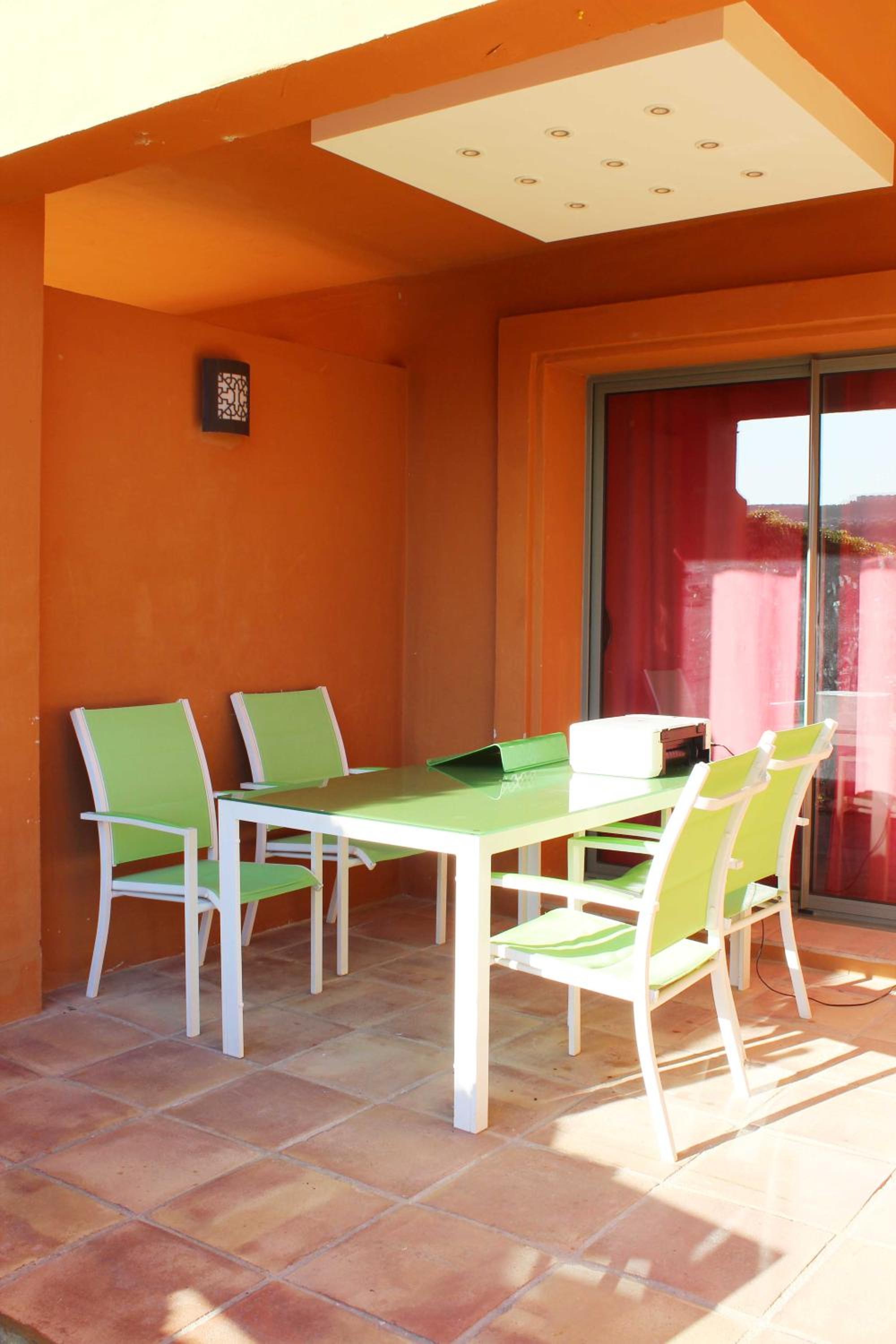 Benatalaya Estepona