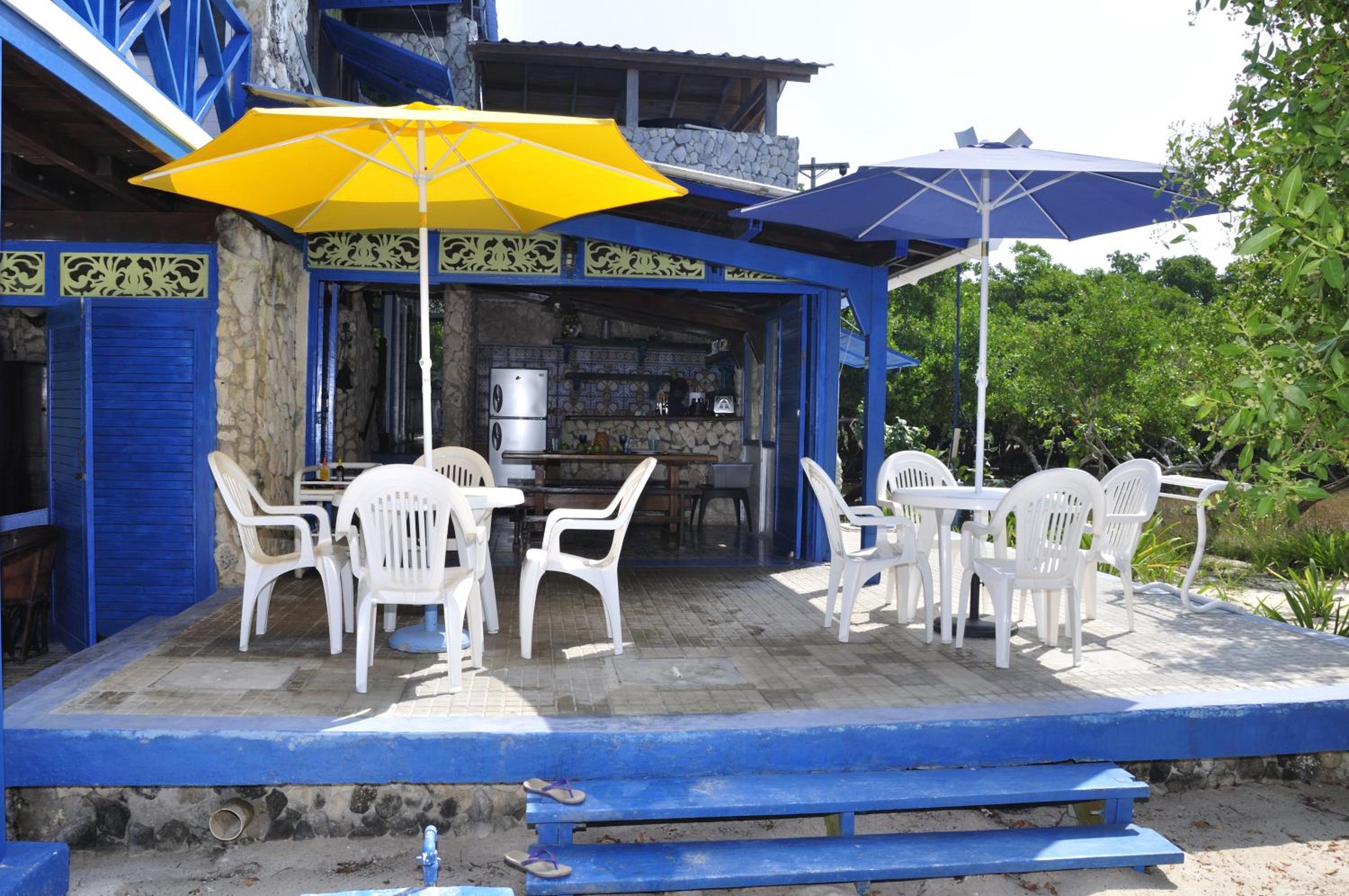 Casa Gaviota Baru Beach House