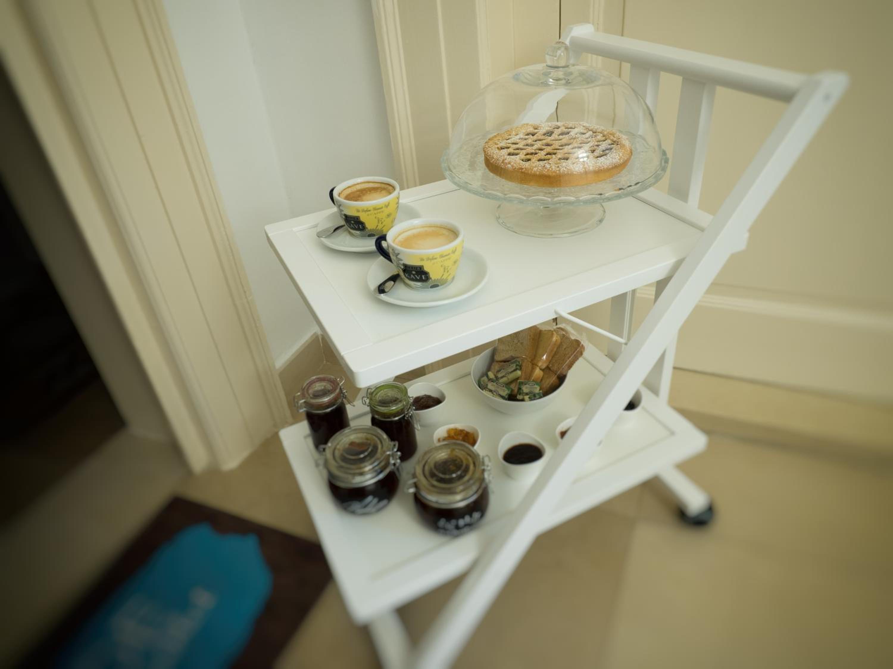 Ajde rooms & breakfast en Trani — dining