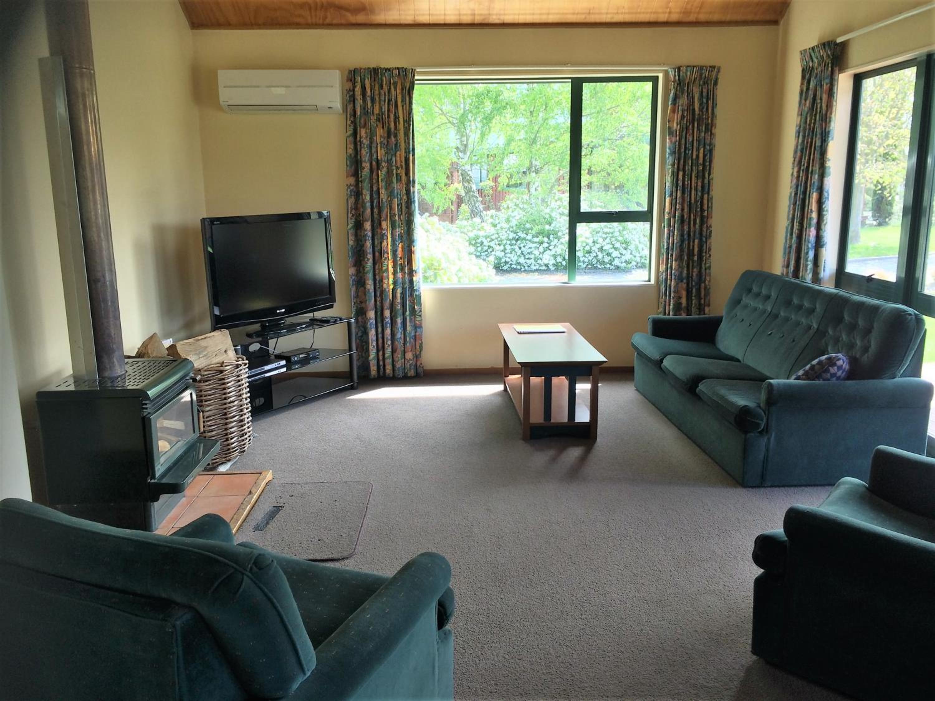 Cedar Chalets and Barkers Lodge view 2