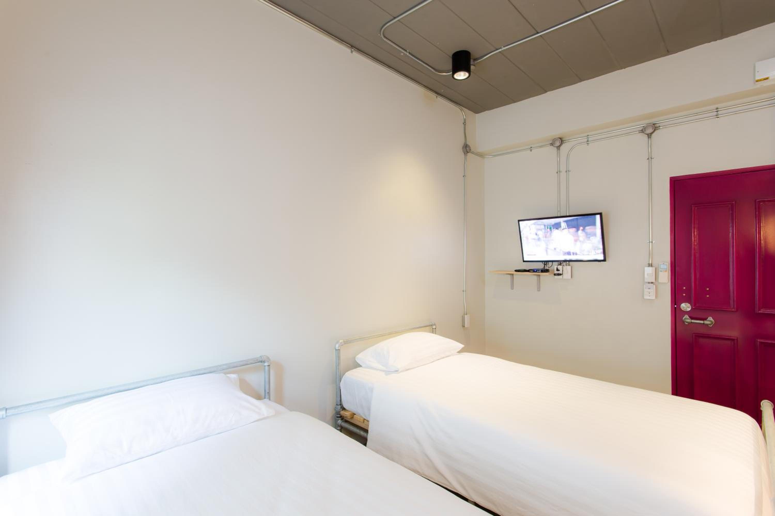 Bloo Hostel