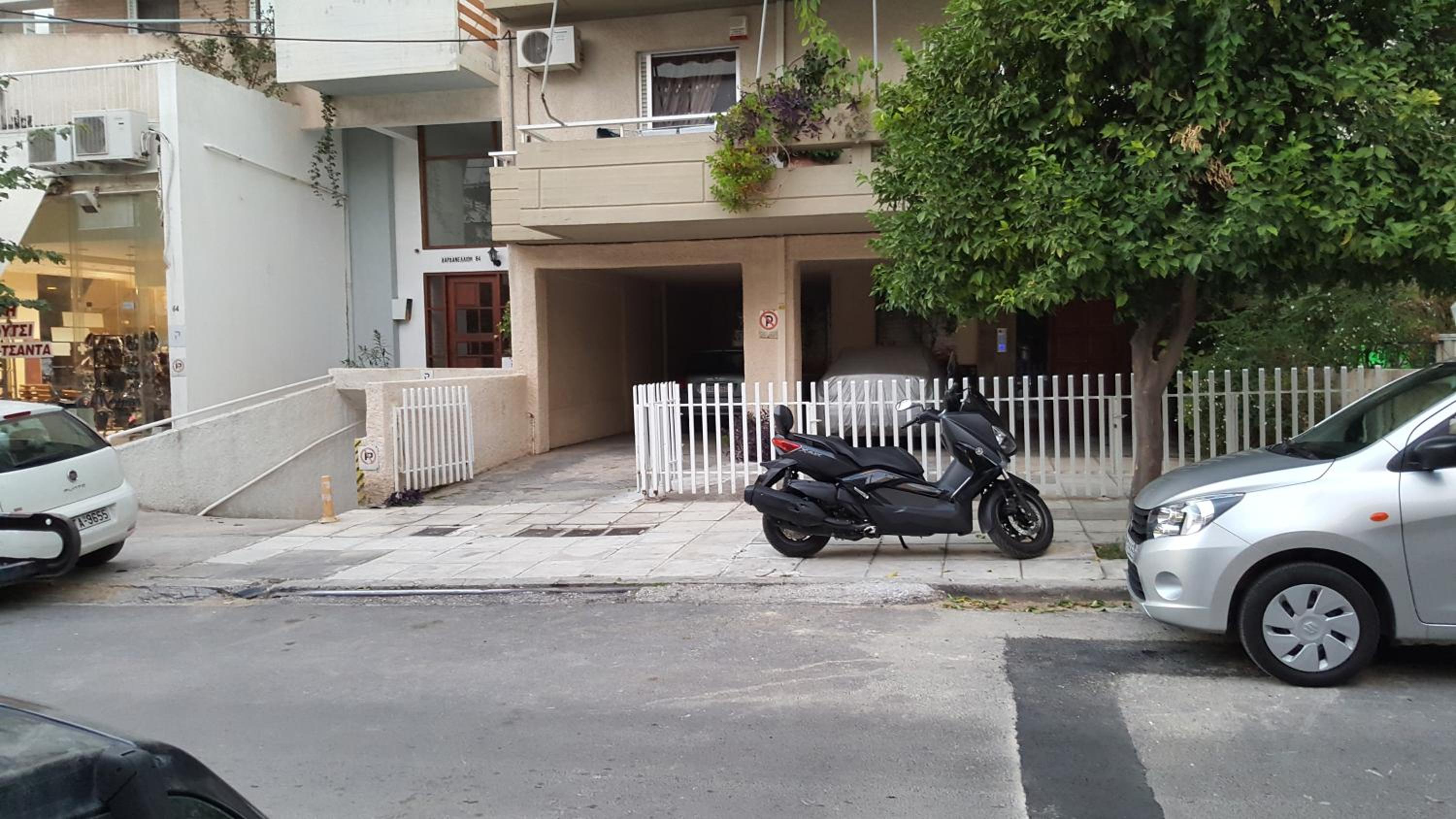 Captains 2-Bedroom Suite in Athens Nea Smyrni