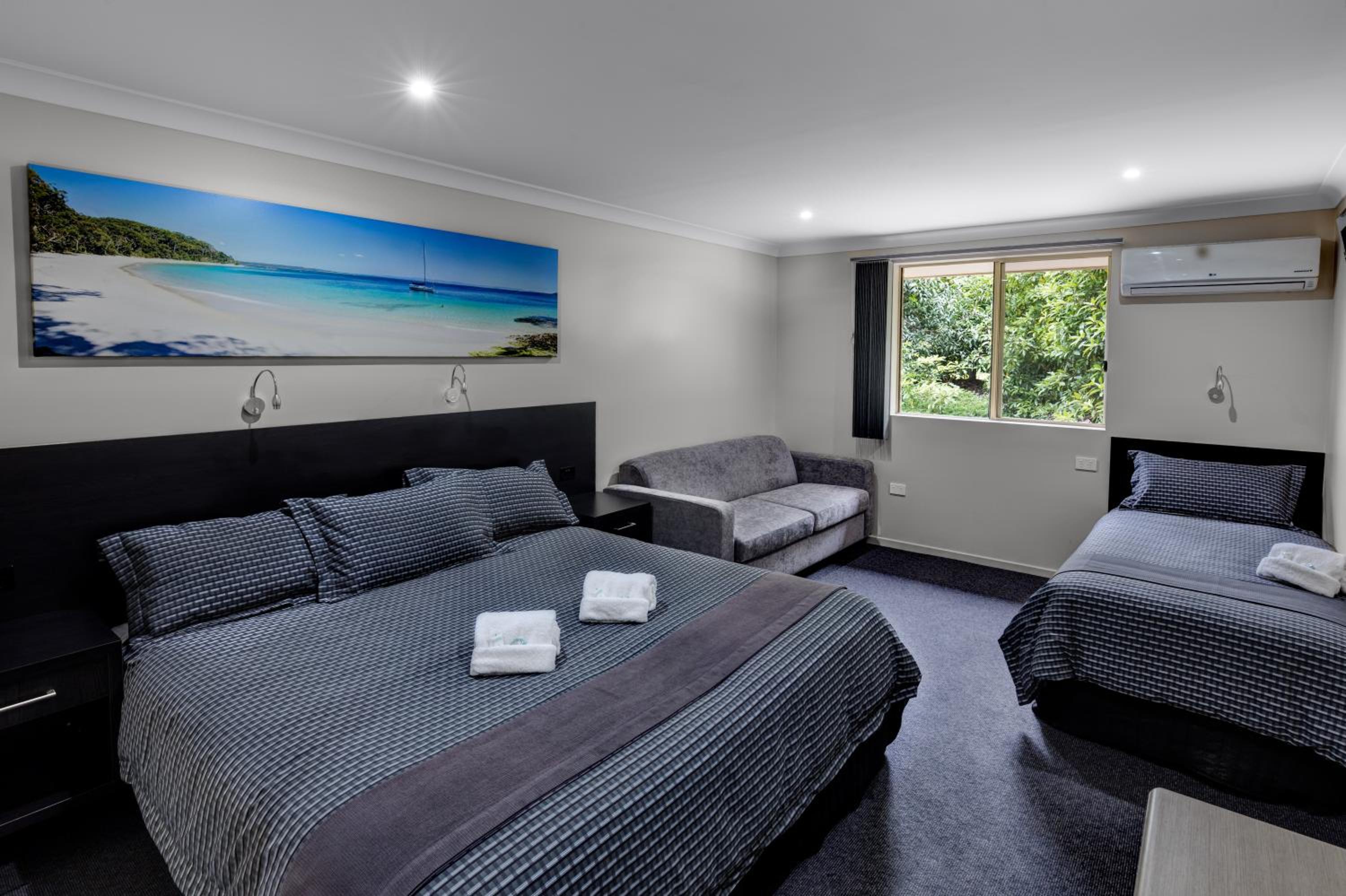Dolphin Shores