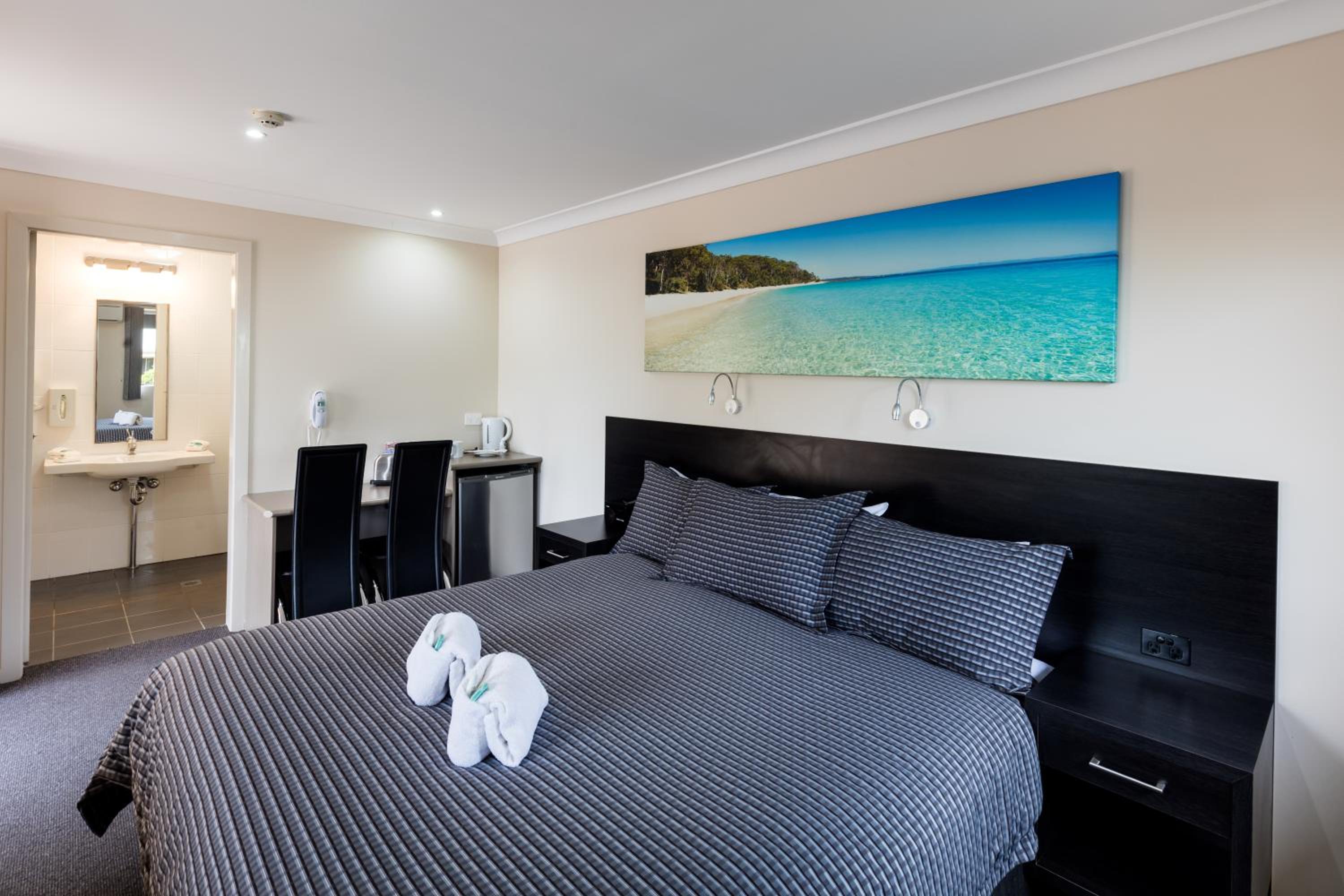 Dolphin Shores