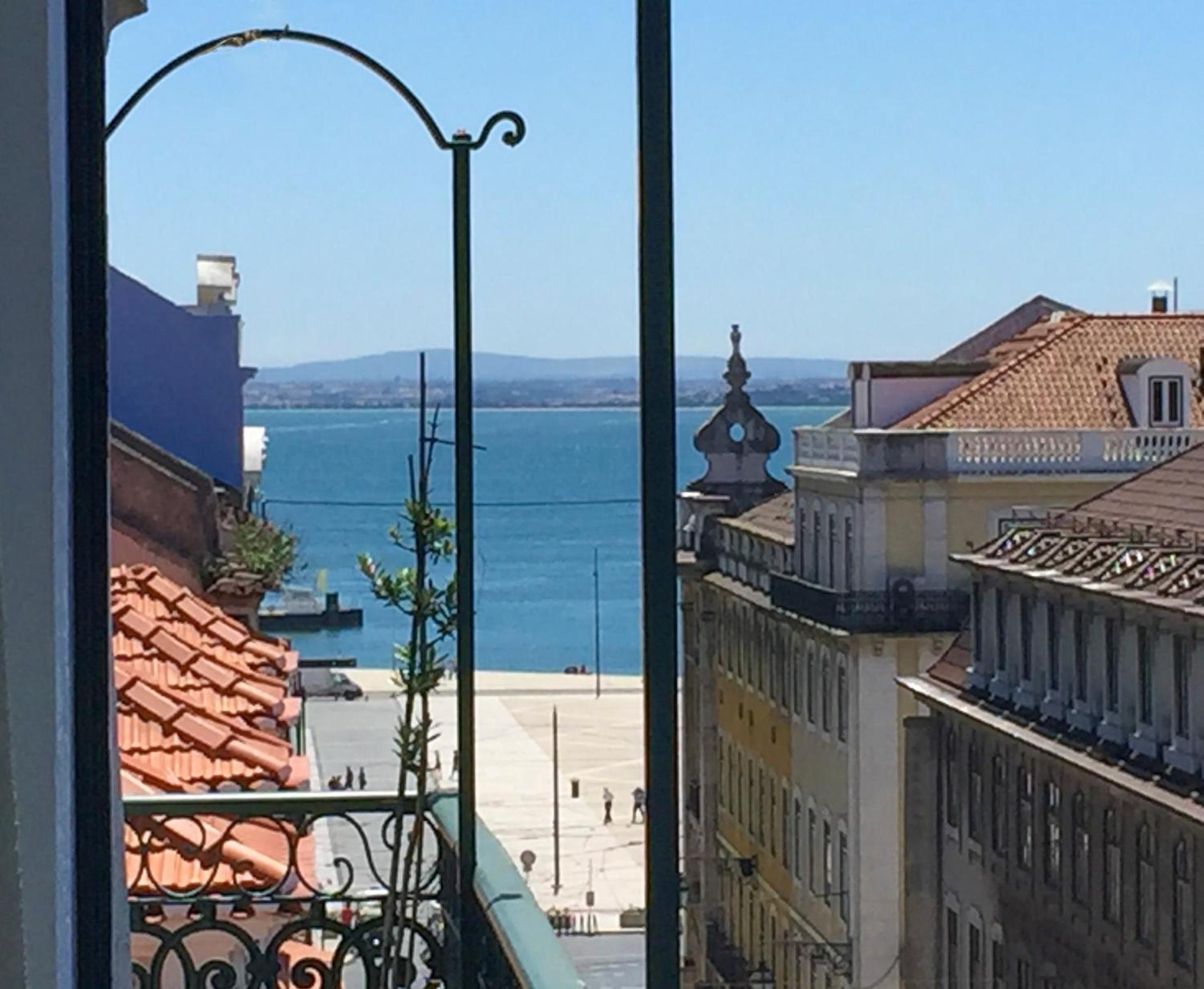 LV Premier Apartments Baixa- CN view 4