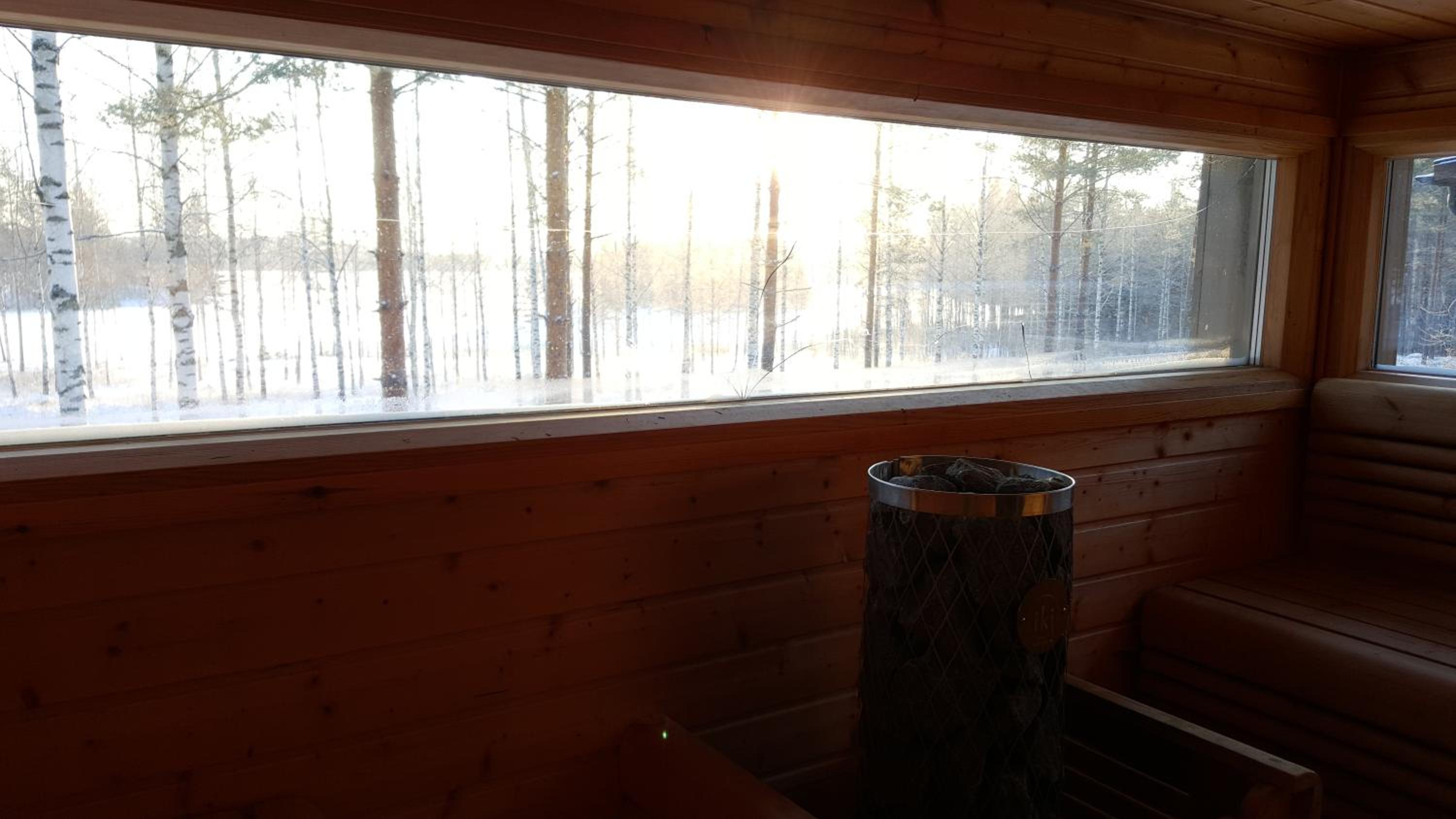 Kuoreksenniemi Villas & Lakehouse