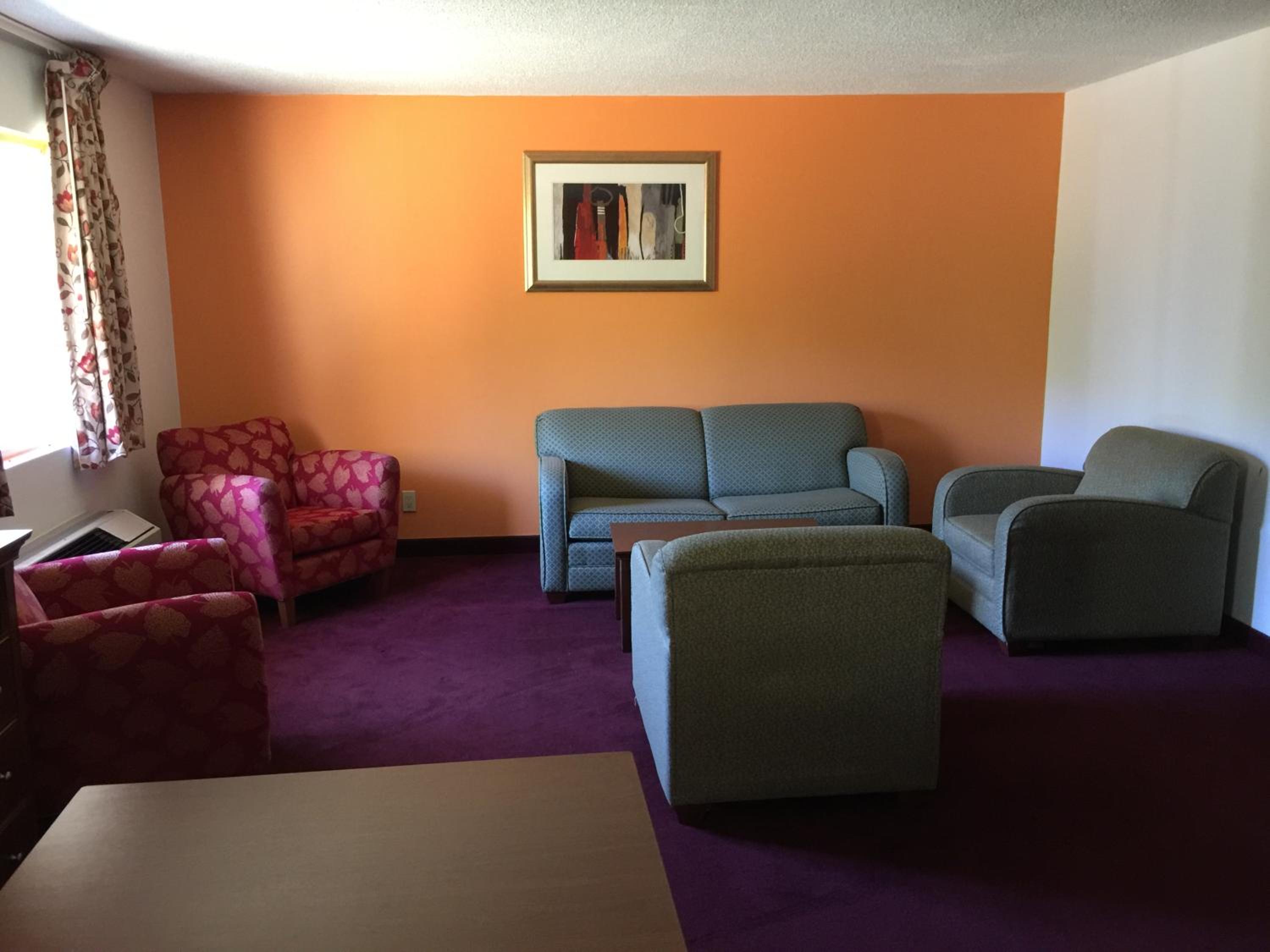 Marion Vacations - Lake Tree Inn Suites - Property Image 13