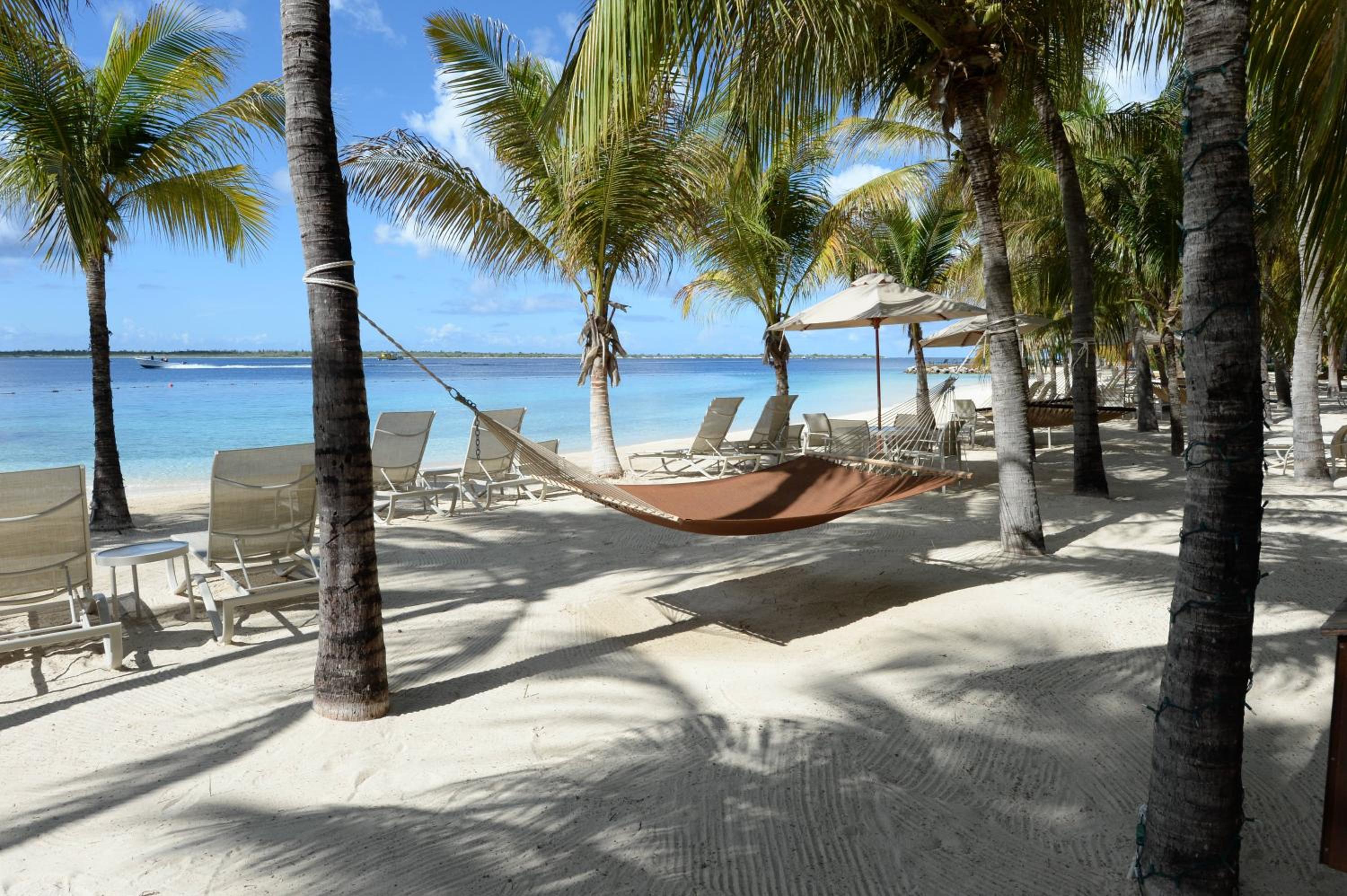Harbour Village Beach Club