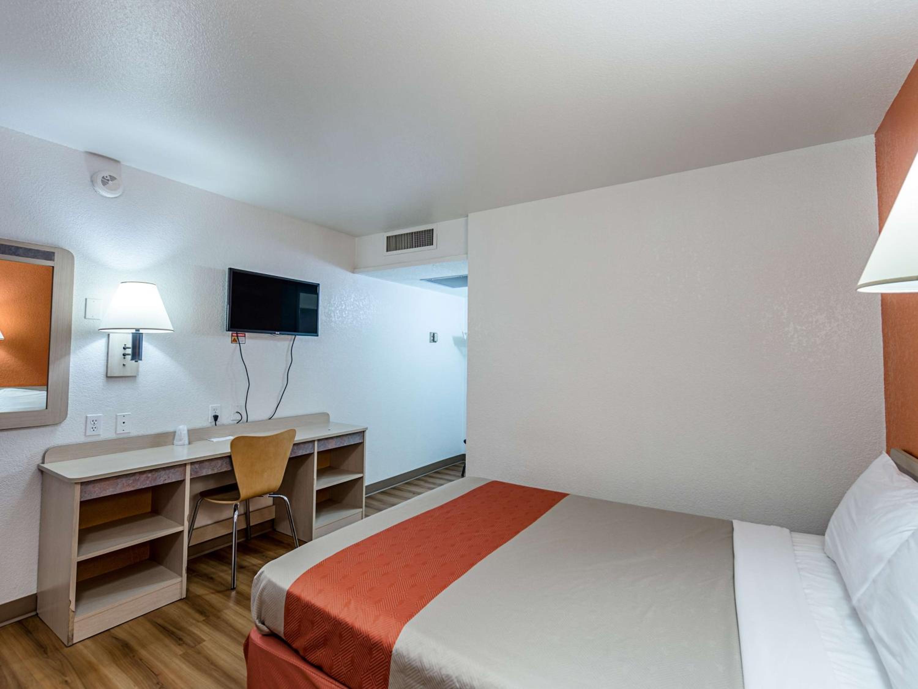 Yreka Vacations - Motel 6-Yreka, CA - Property Image 6