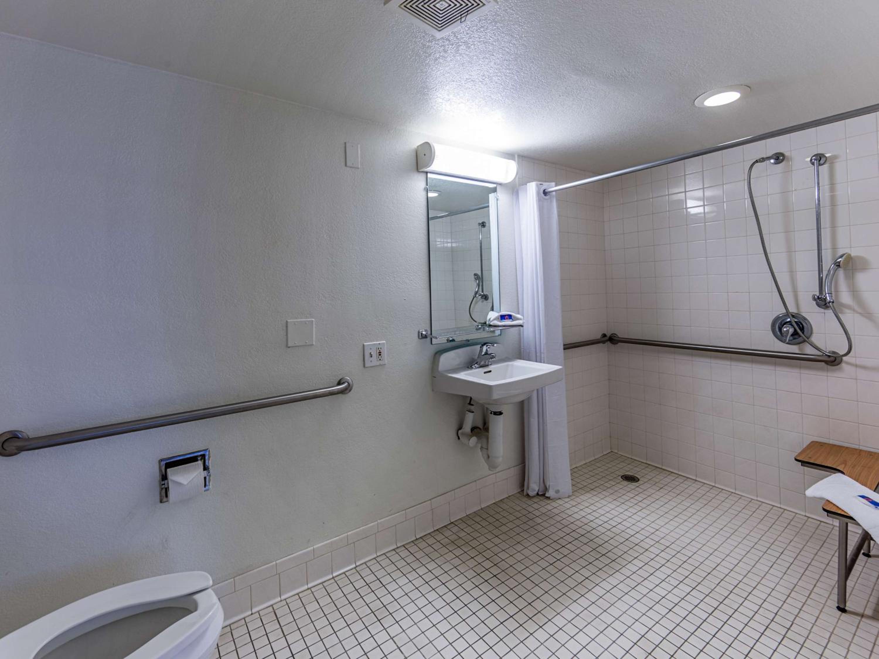 Yreka Vacations - Motel 6-Yreka, CA - Property Image 3