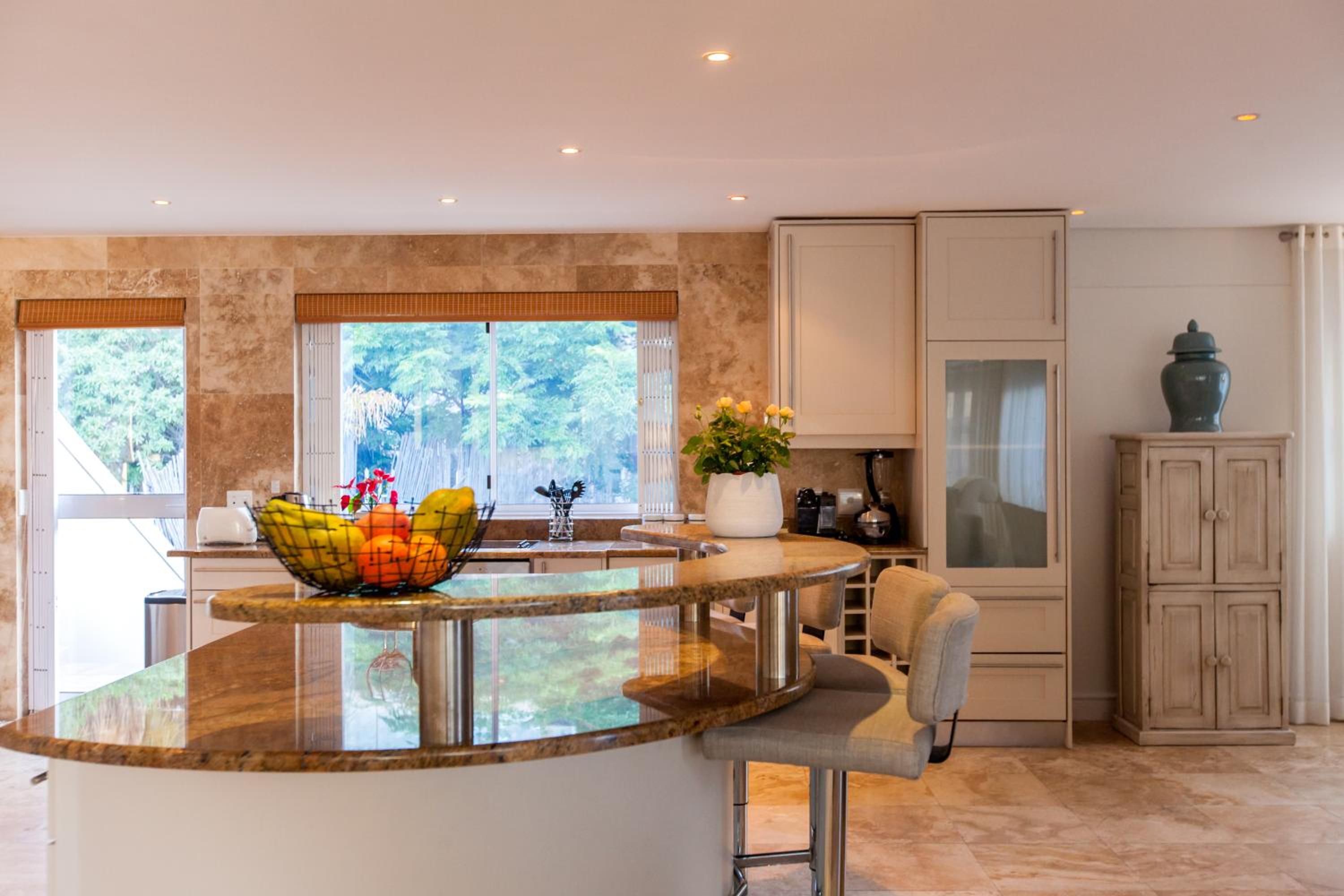 Villa on Slopes of Geneva Drive view 5