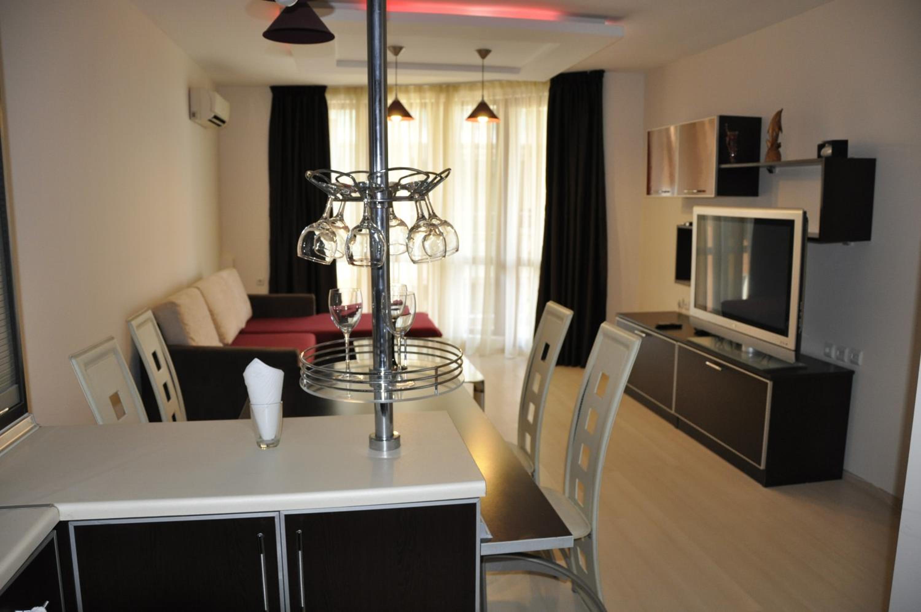 Black Sea Brееze Apartment