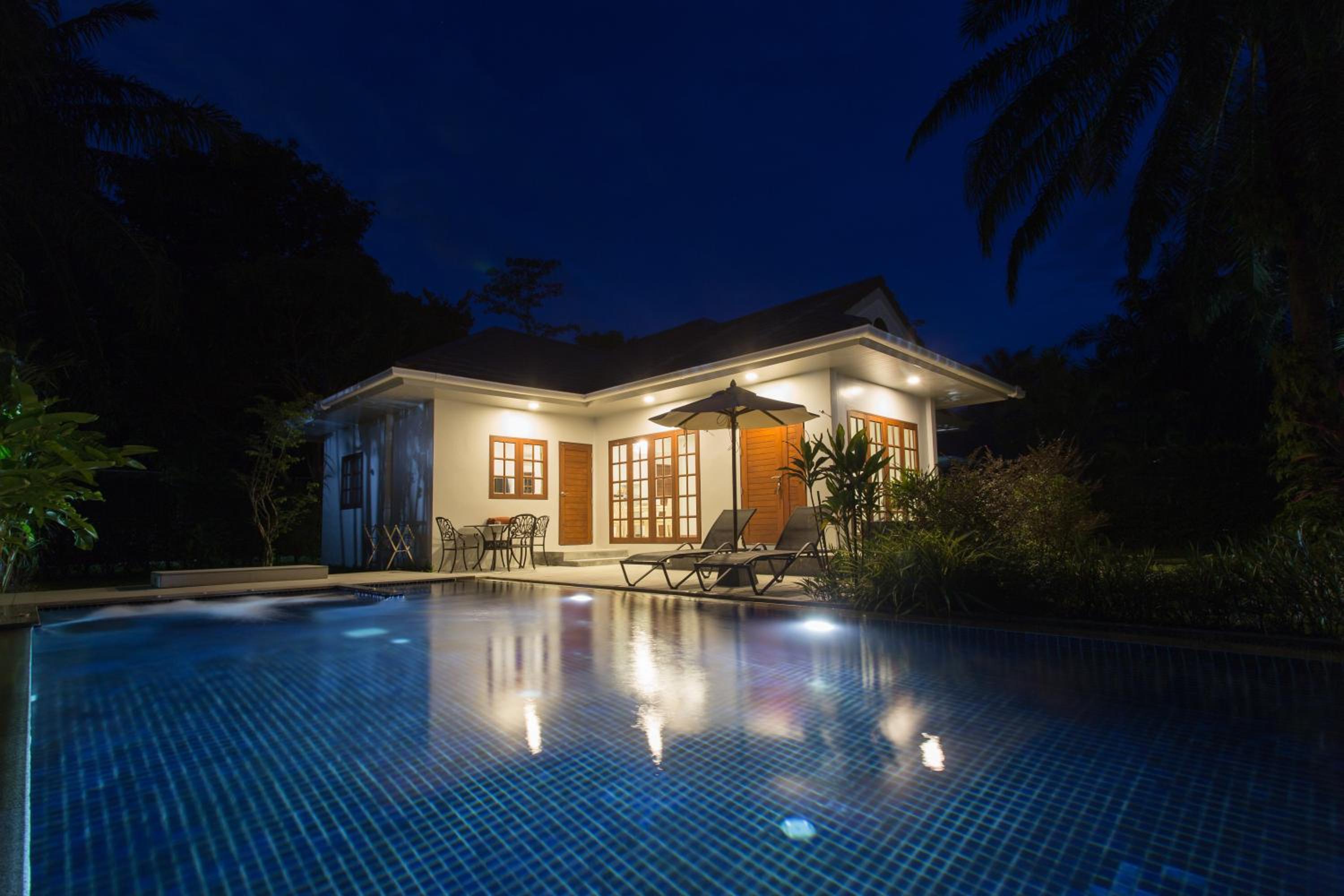 Alisea Pool Villa Aonang