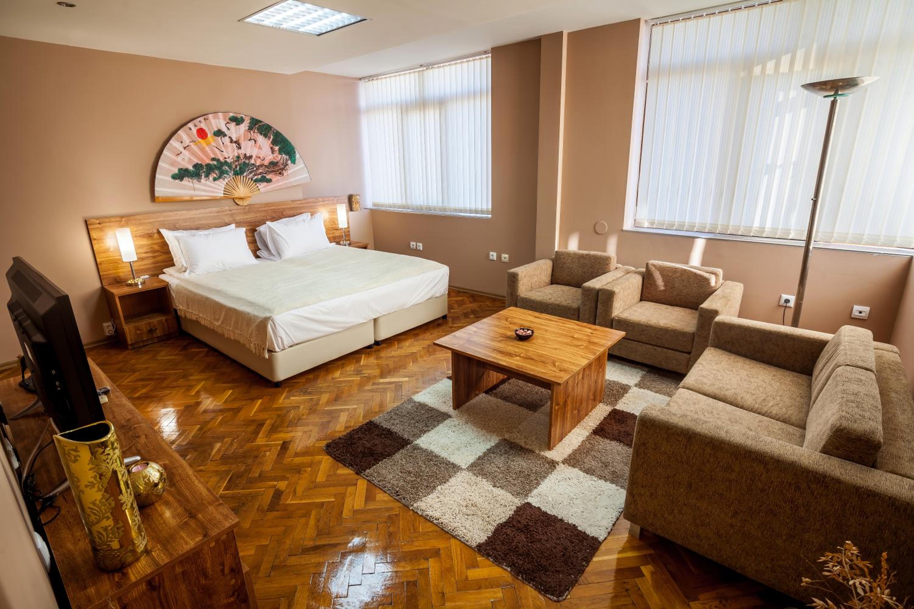 Panorama Top Floor Rooms in Hotel Tundzha