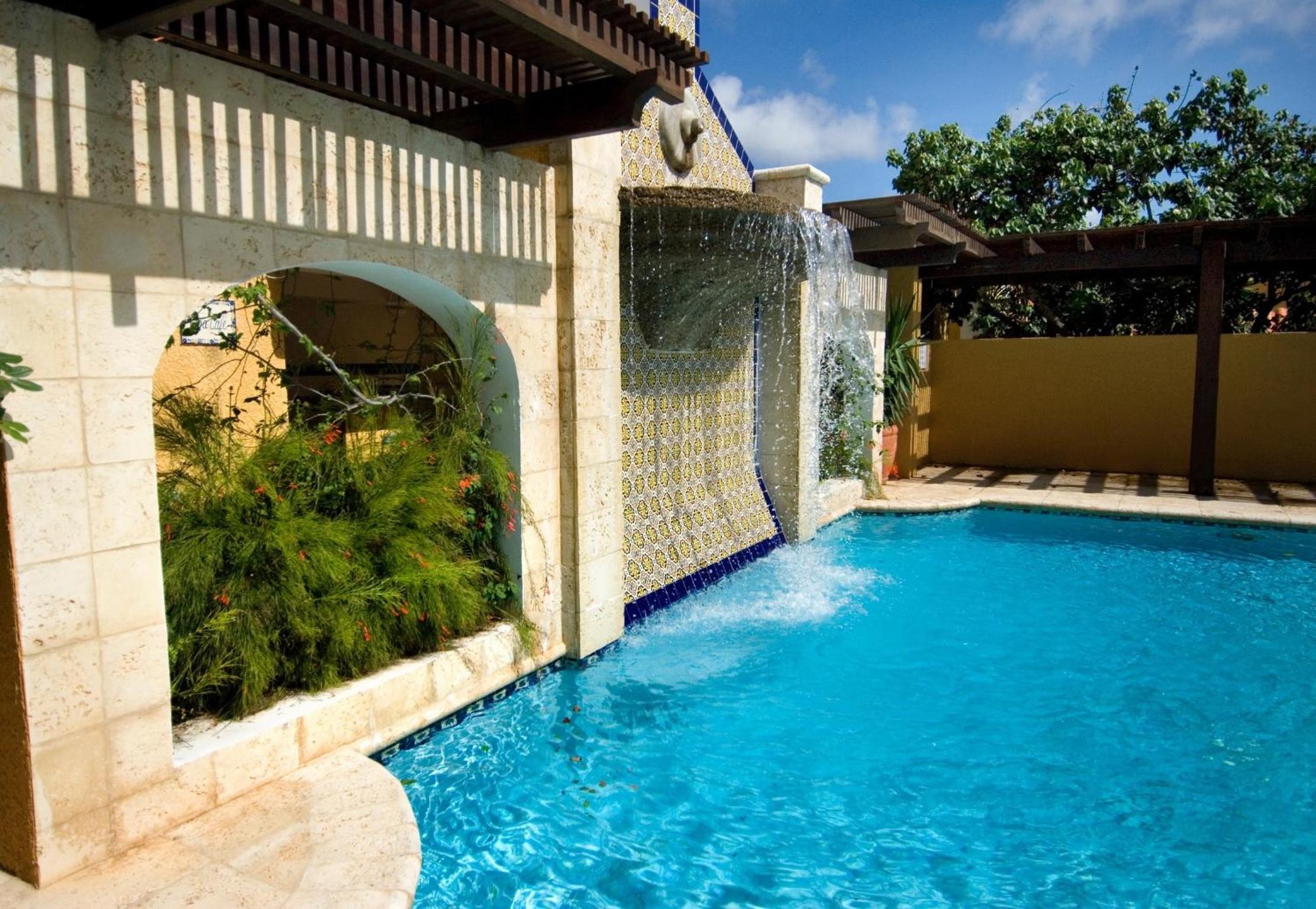 Harbour Village Beach Club