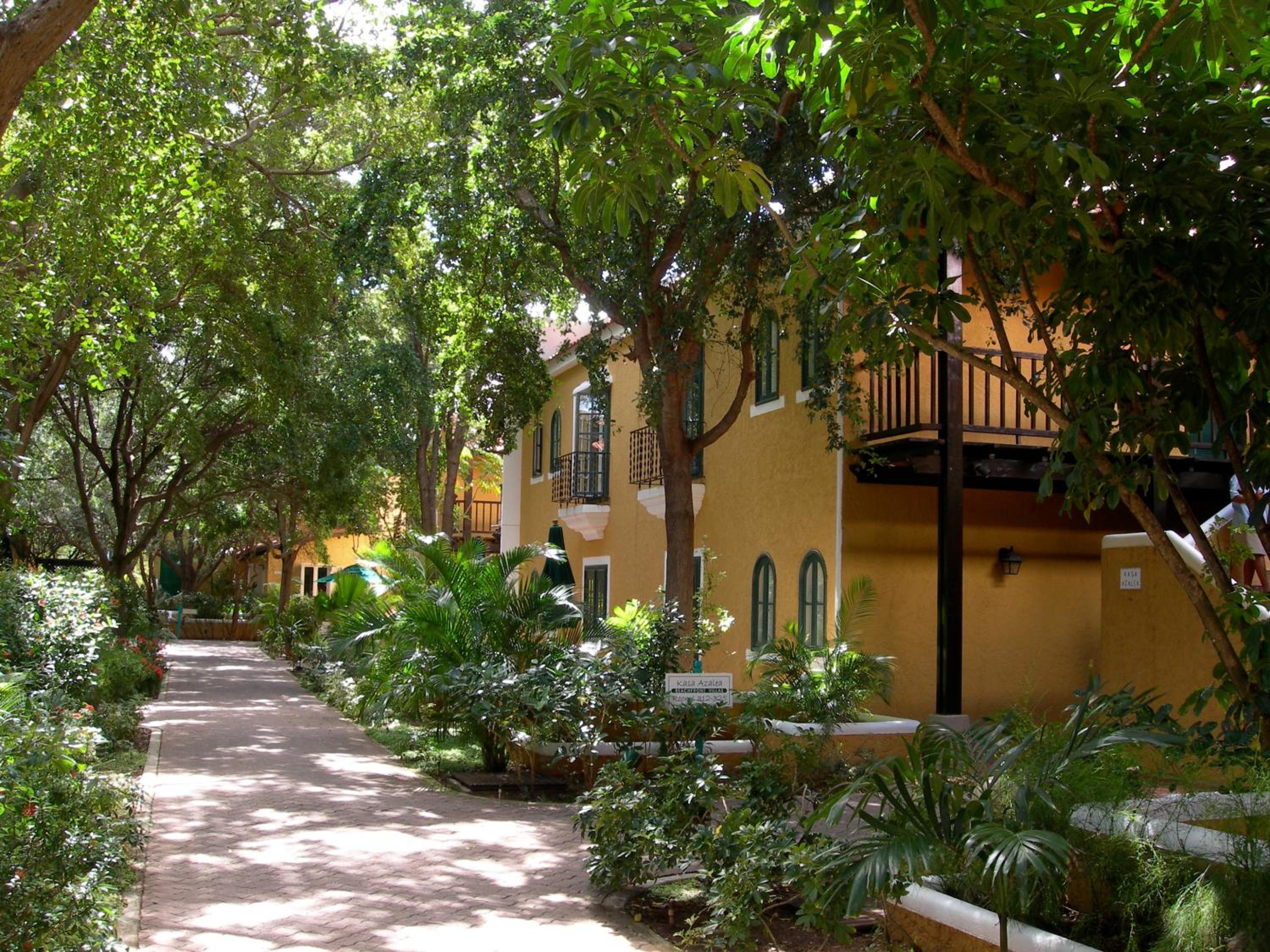 Harbour Village Beach Club